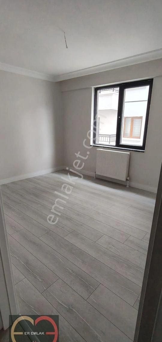 Bahçelievler De 1+1 Katta Yeni Lüks Daire - Görsel 11