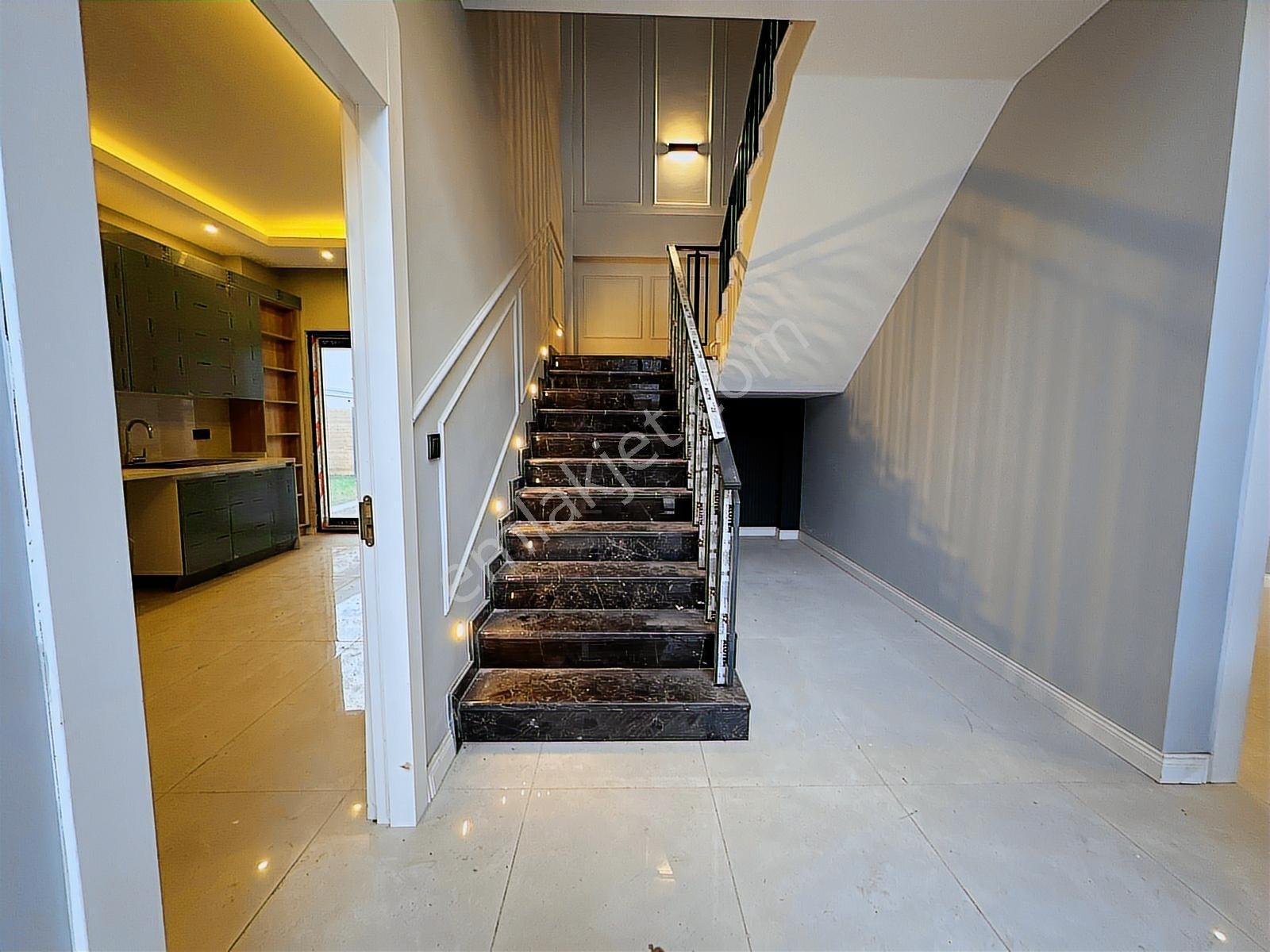 Kartepe Premıum Lıfe Sit. Satılık Ultra Lüks Villa - Görsel 3