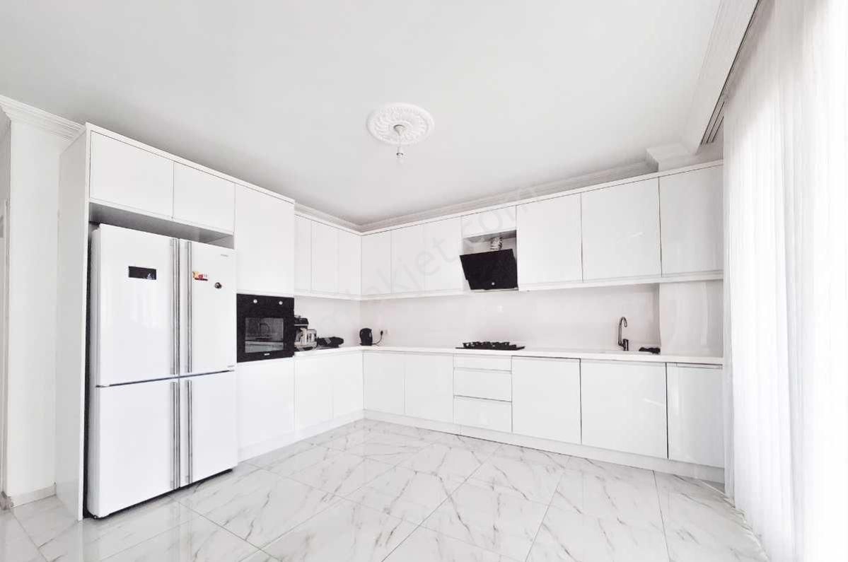 Fevzıpaşa Da Tek Müstakil Ve Havuzlu Villamız - Görsel 18