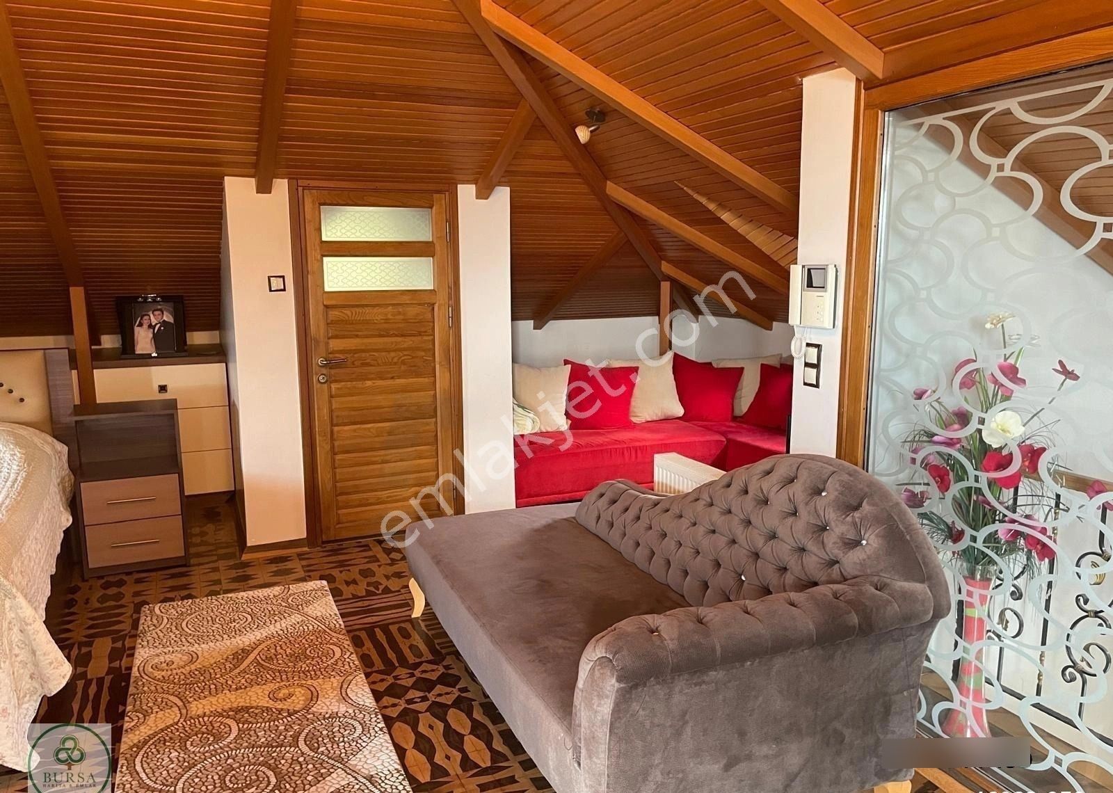 Bursa Nilüfer Demirci'de Tripleks Teraslı Müstakil Villa - Görsel 18