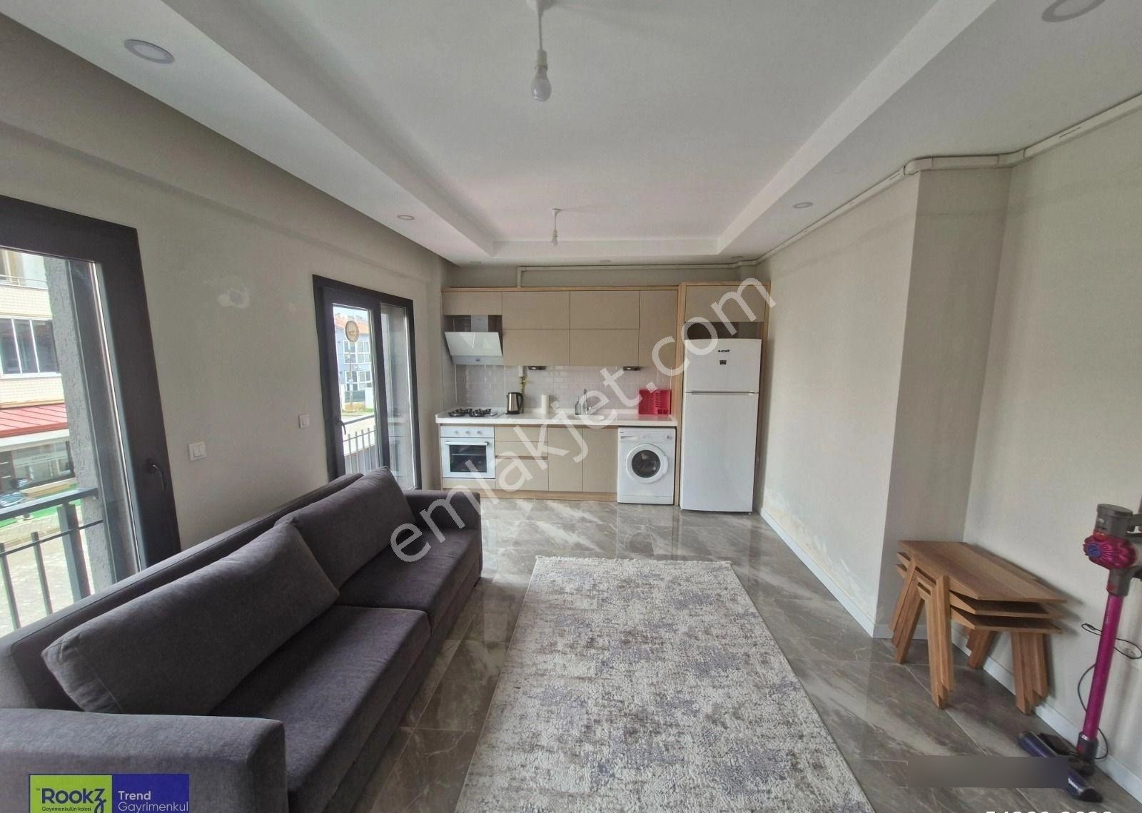 Burhaniye Bahcelievler Mh. Satılık 1+1 Eşyalı Daire
