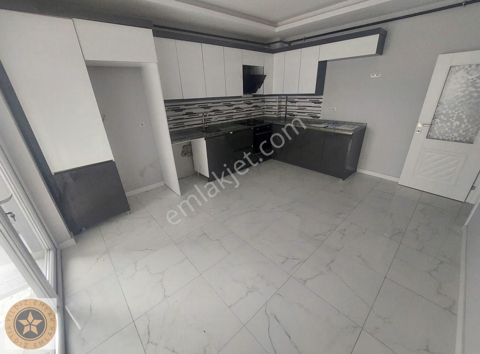 Etimesgut Piyade Mh.3+1 Asansör Ebeveyn Banyolu Teras Balkonlu - Görsel 2