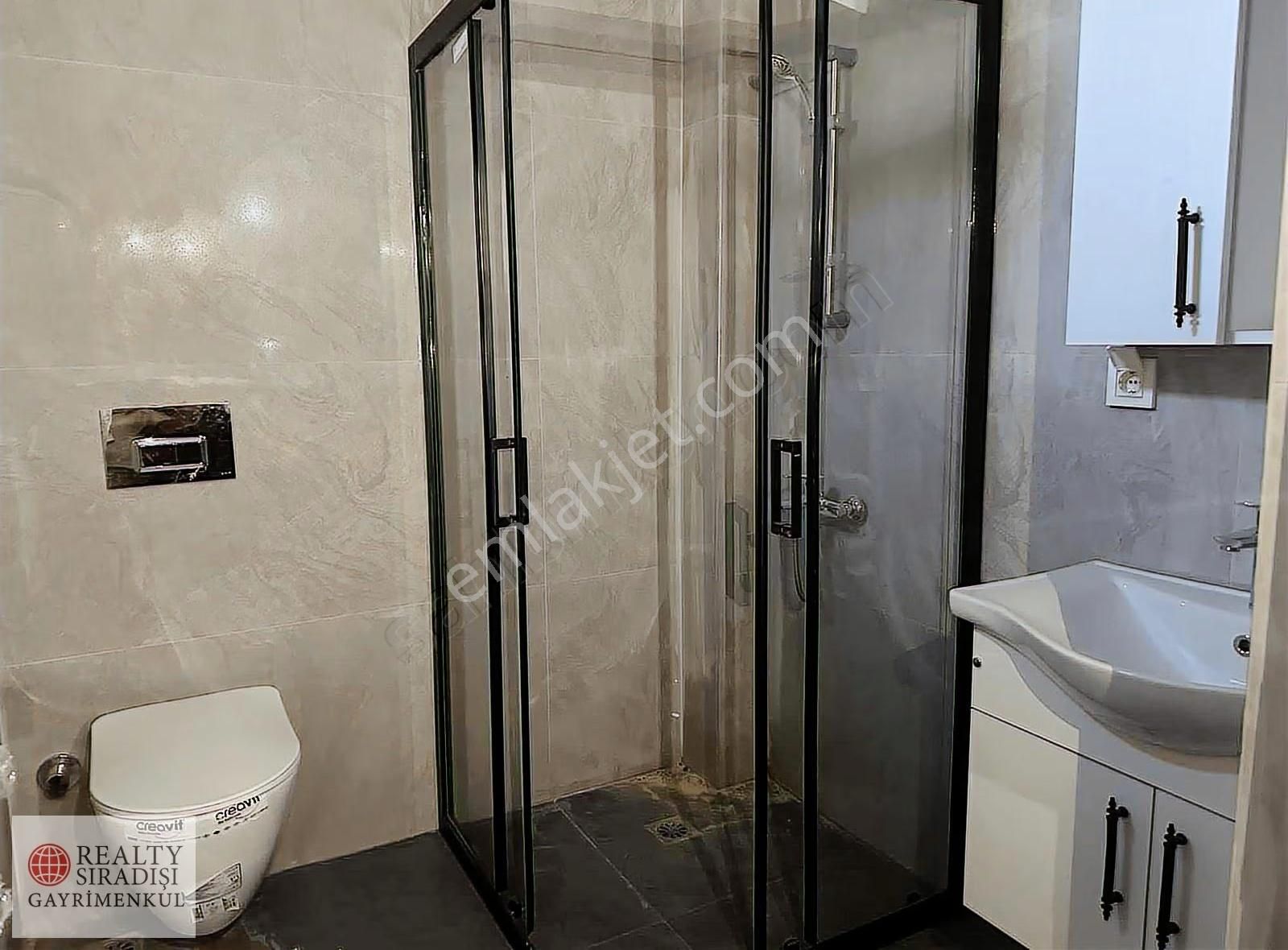 Altıntaş'ta Arakat Ebeveyn Banyolu 2+1 Boş Kiralık Daire - Görsel 2