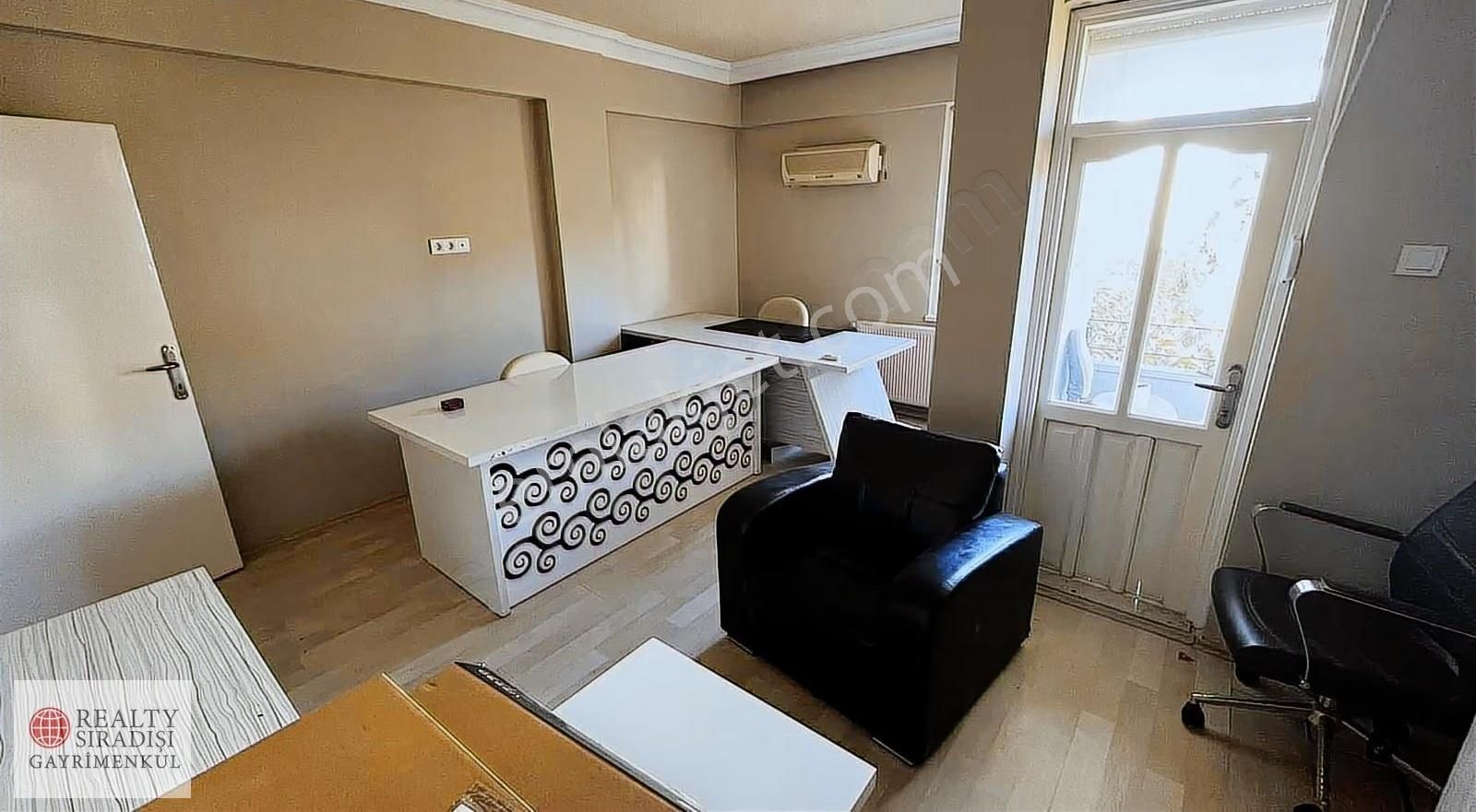 Lara Çağlayan'da Satılık Cadde Üzerinde Ofis & Daire - Görsel 10