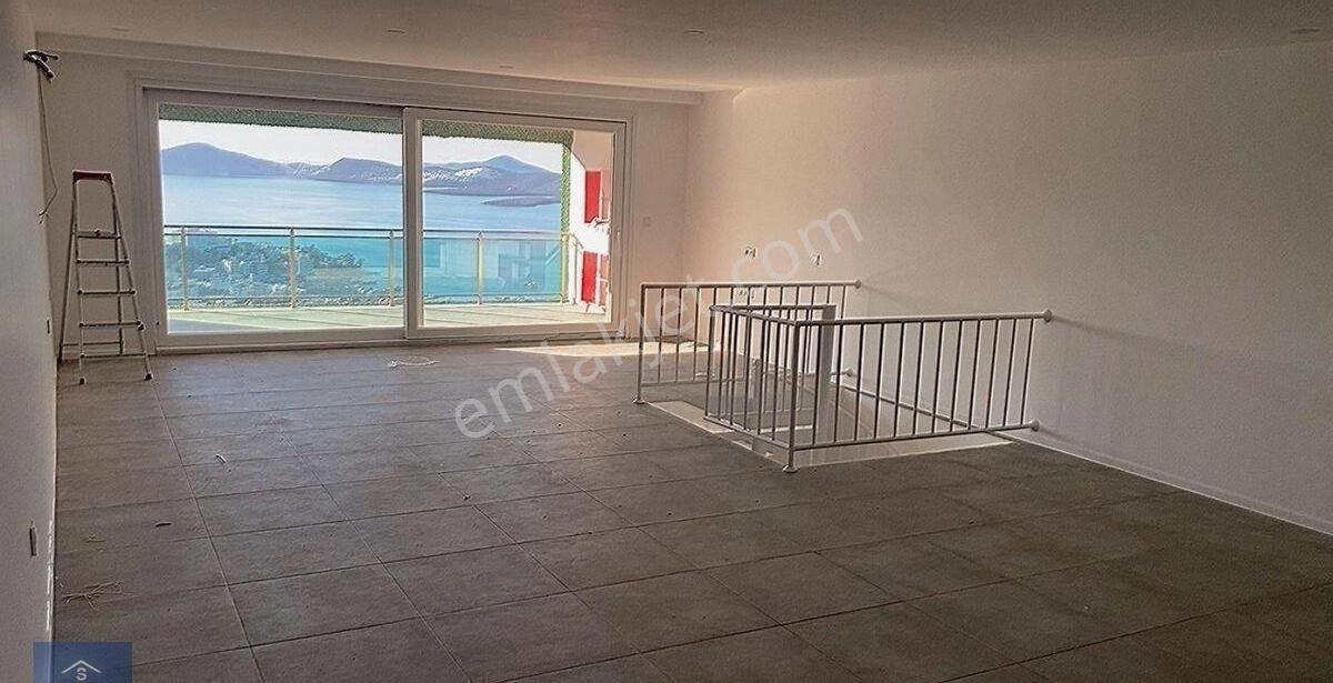 Milas Güllük’te Panoramik Deniz Manzaralı Lüks Dubleks Daire Kiralık - Görsel 16