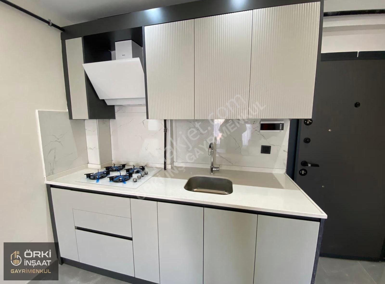 Cerrahi Hastanesi Arkasında 1+1 Lüks Eşyalı Apartlar - Görsel 4