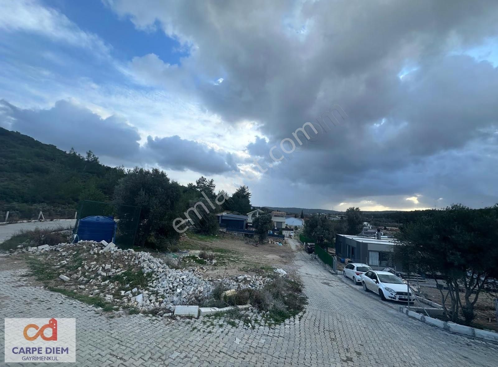 Güzelbahçe Çamlı Mahallesi Satılık 300 M2 Arsa - Görsel 5