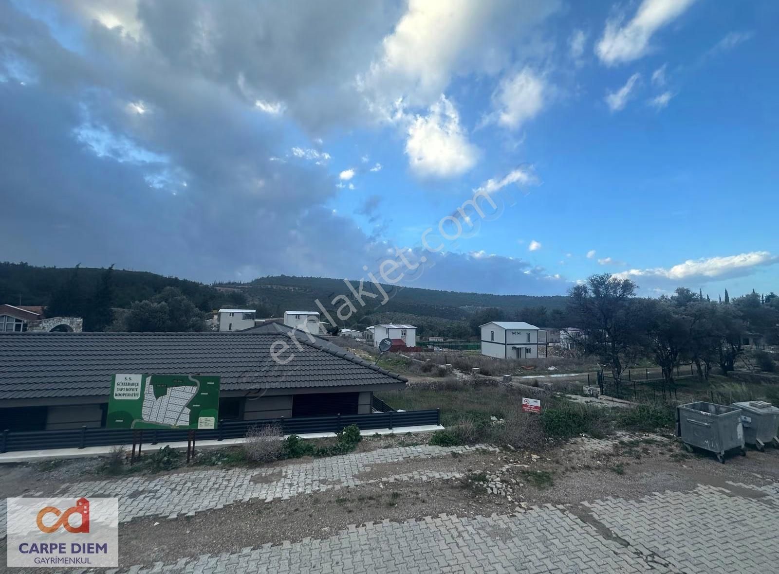 Güzelbahçe Çamlı Mahallesi Satılık 300 M2 Arsa