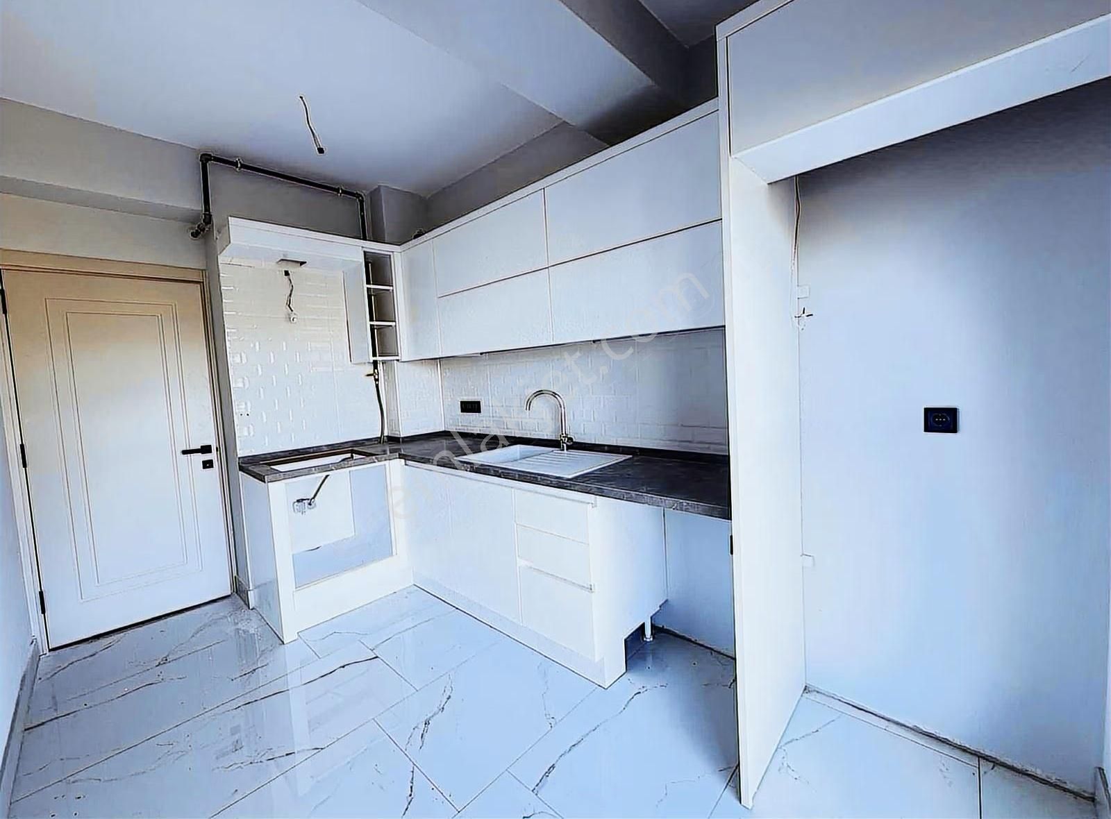 Fb Gayrimenkul'den Güzelbahçe'de Havuzlu 3+1 Daire - Görsel 10