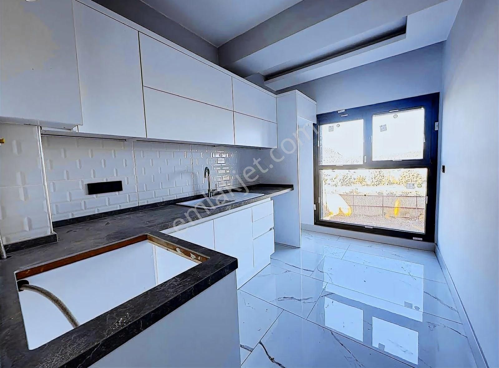 Fb Gayrimenkul'den Güzelbahçe'de Havuzlu 3+1 Daire - Görsel 7