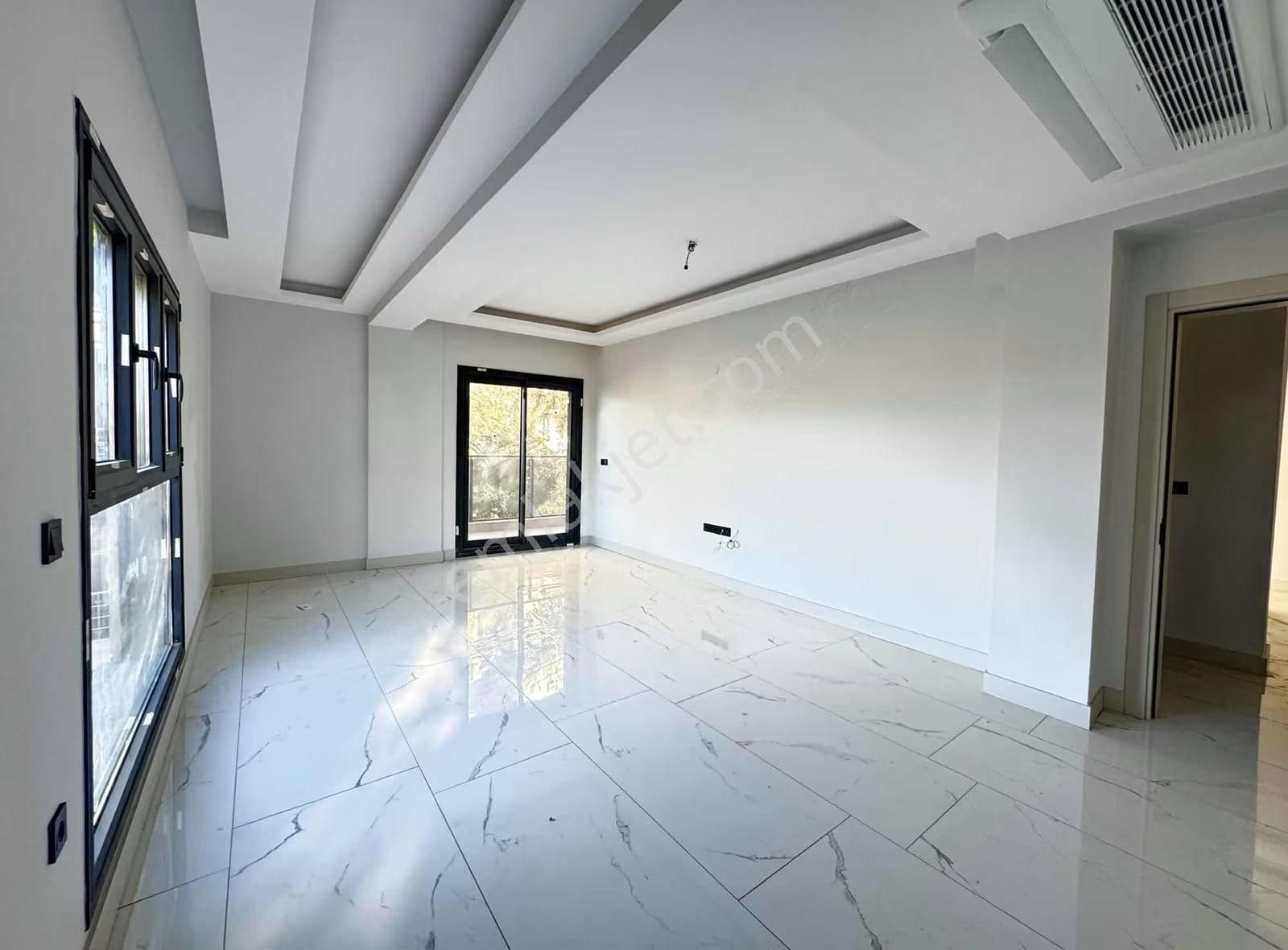 Fb Gayrimenkul'den Güzelbahçe'de Havuzlu 3+1 Daire - Görsel 31