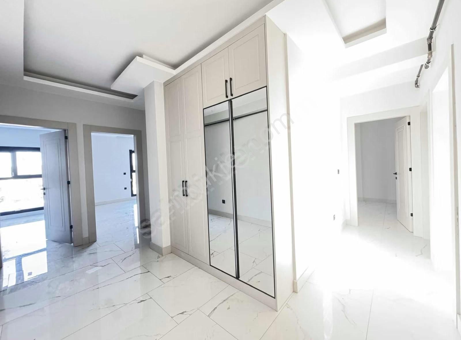 Fb Gayrimenkul'den Güzelbahçe'de Havuzlu 3+1 Daire - Görsel 5