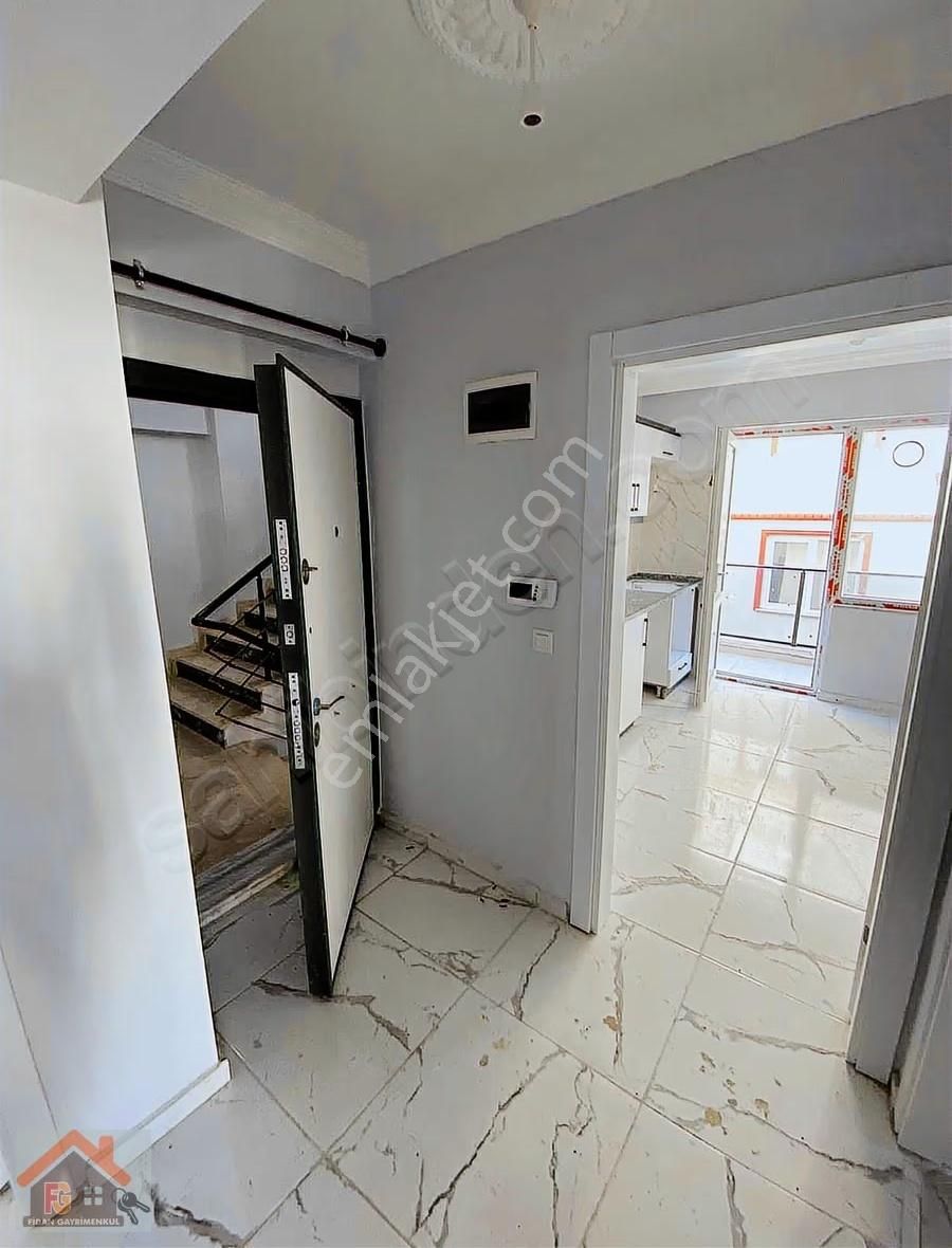 Altınova Merkez Hürriyet Mah. Satılık 2+1 Arakat Lüks Daire - Görsel 13