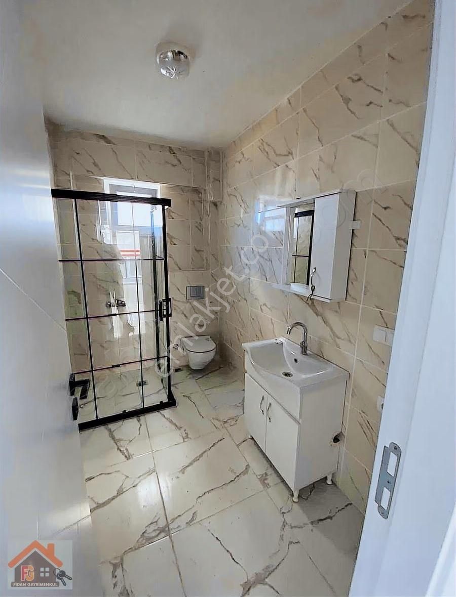 Altınova Merkez Hürriyet Mah. Satılık 2+1 Arakat Lüks Daire - Görsel 3