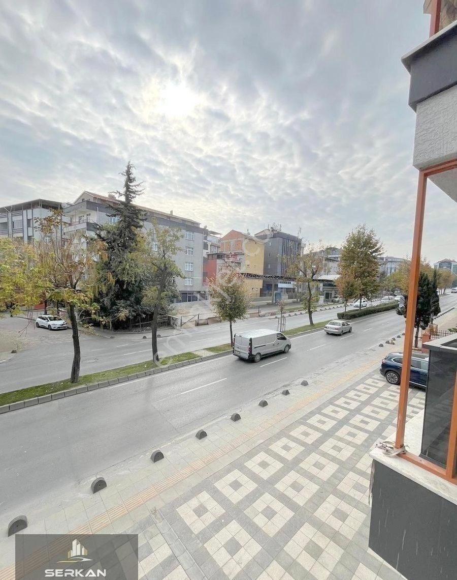 Serkan Gayimenkulden Bahçelievler Yenibosna Site 3+1 Teraslı - Görsel 11