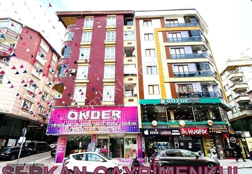 Serkan Gayrimenkulden Bahçelievler Mahmutney Caddesi Üzeri