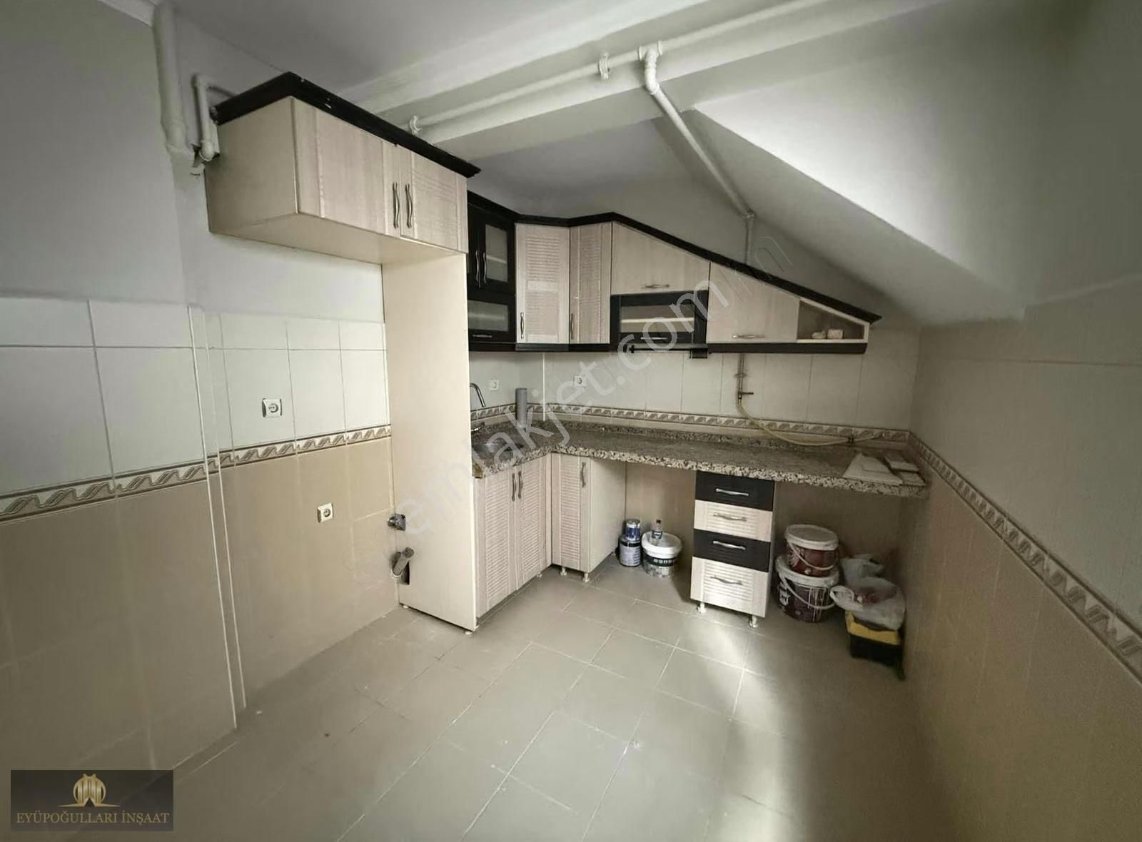 Bayrampaşanın Merkezinde 3+1 Kiralık Daire - Görsel 15