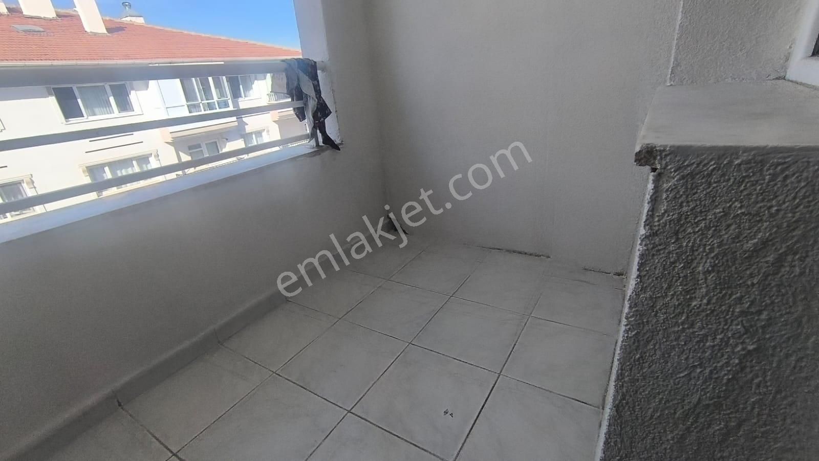 Yılmaz Gayrımenkulden Kacırılmıyacak Fırsat Kiralik Daıre - Görsel 20