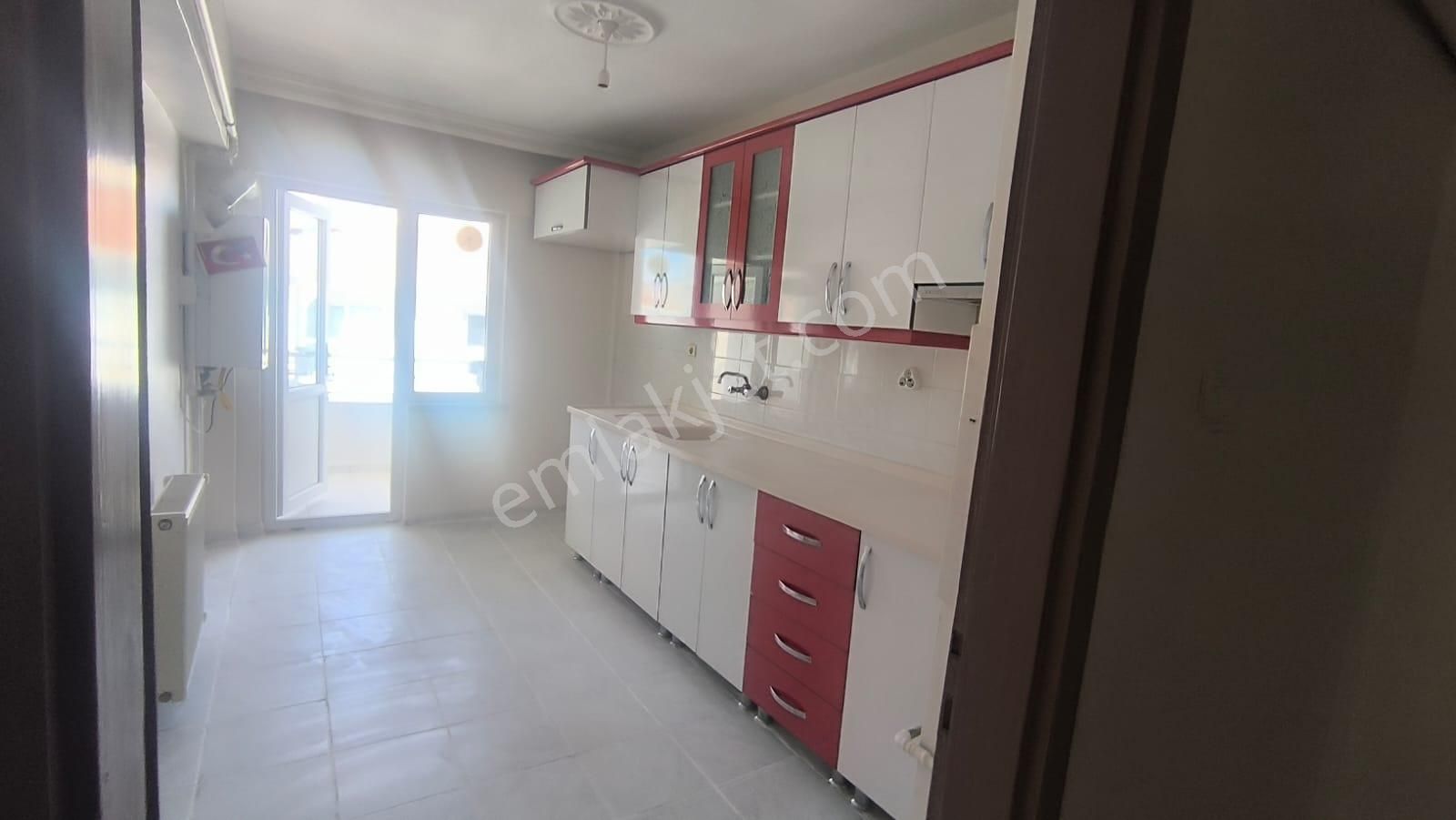 Yılmaz Gayrımenkulden Kacırılmıyacak Fırsat Kiralik Daıre - Görsel 8