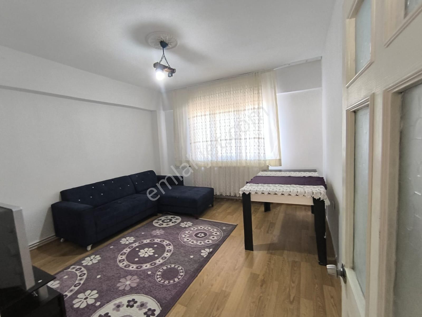 Yılmaz Gayrimenkulden Eşyalı Kiralık 3+1 Ön Cephe Masrafsız Hazır Kurulu Düzen - Görsel 14