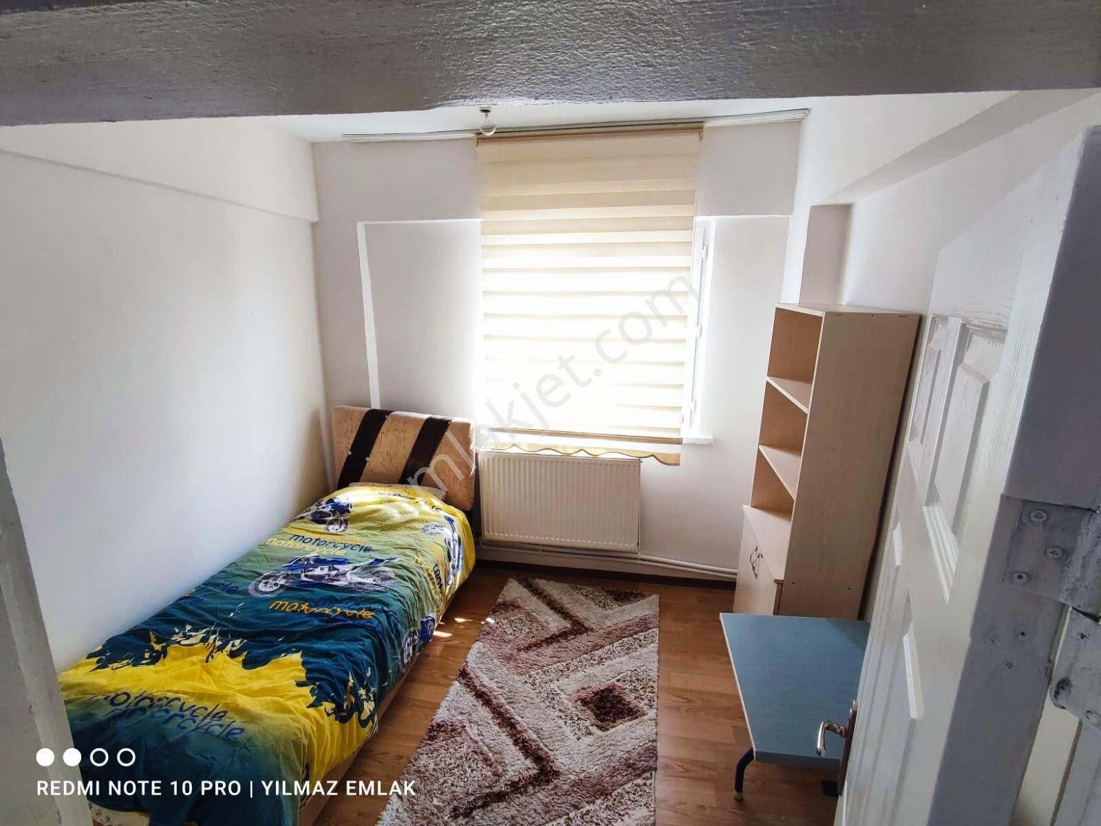 Yılmaz Gayrimenkulden Eşyalı Kiralık 3+1 Ön Cephe Masrafsız Hazır Kurulu Düzen - Görsel 27