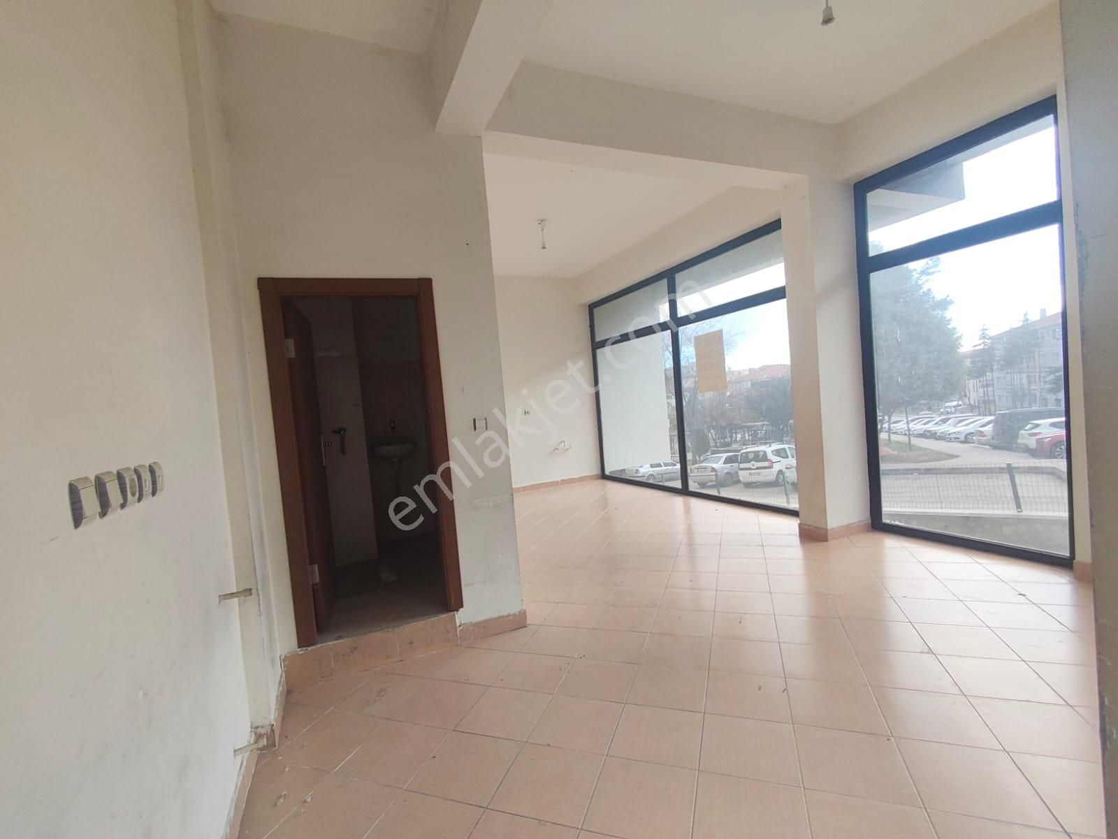 Yılmaz Gayrimenkulden Kıralık Is Yerı - Görsel 2