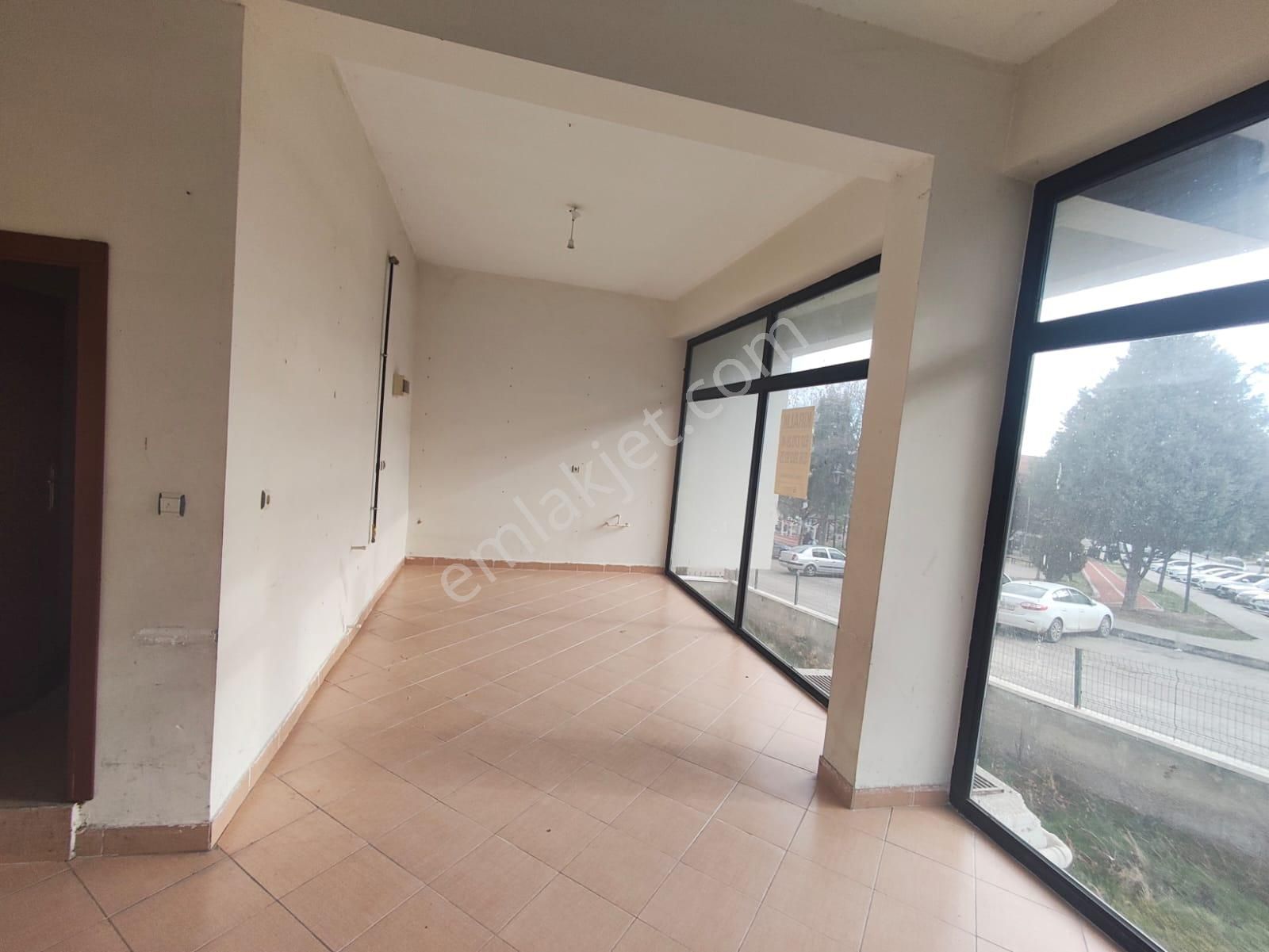 Yılmaz Gayrimenkulden Kıralık Is Yerı - Görsel 9