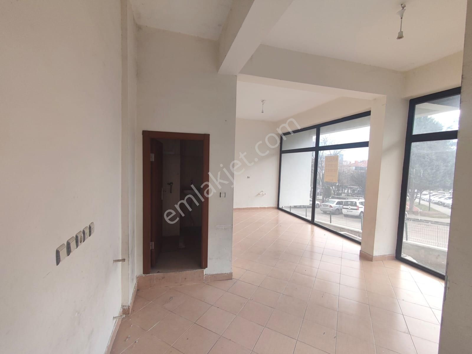 Yılmaz Gayrimenkulden Kıralık Is Yerı - Görsel 18