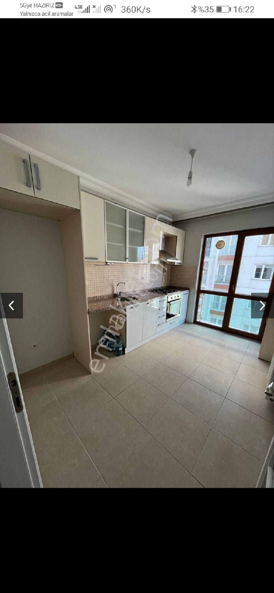 Ümraniye Armağanevler Diriş Caddesi Üzerinde 2+1 3.kat Metro Yürüme Diriliş Caddesi