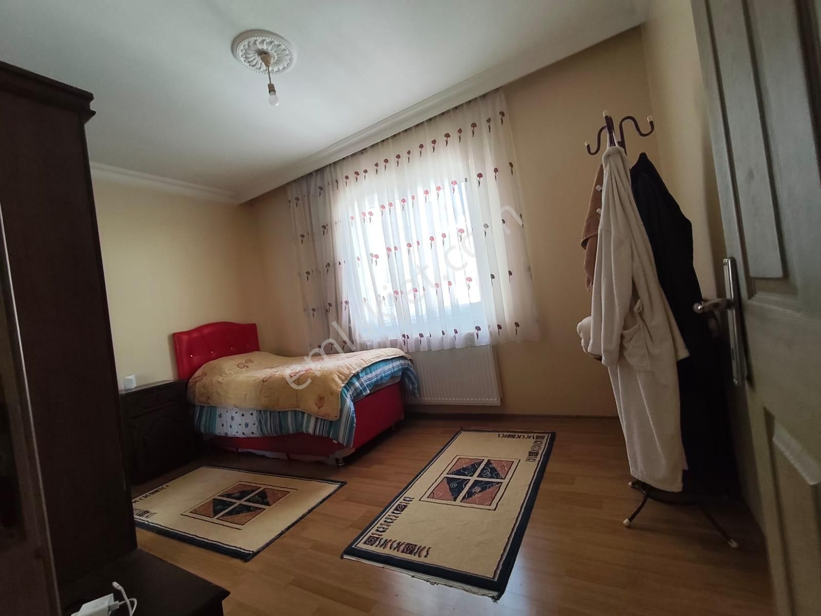 Yılmaz Gayrımenkulden Asansorlu Cadde Üzeri Kacırılmayacak 3+1 Fırsat Dairesi - Görsel 3