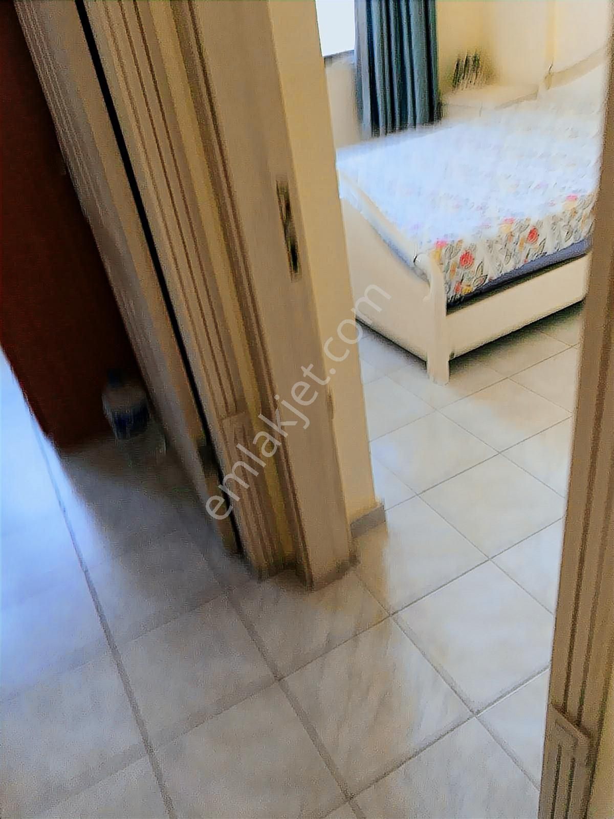 Satılık 2+1 Tatil Sitesi Dairesi Havuzlu, Bakımlı Bahçeli - Görsel 18