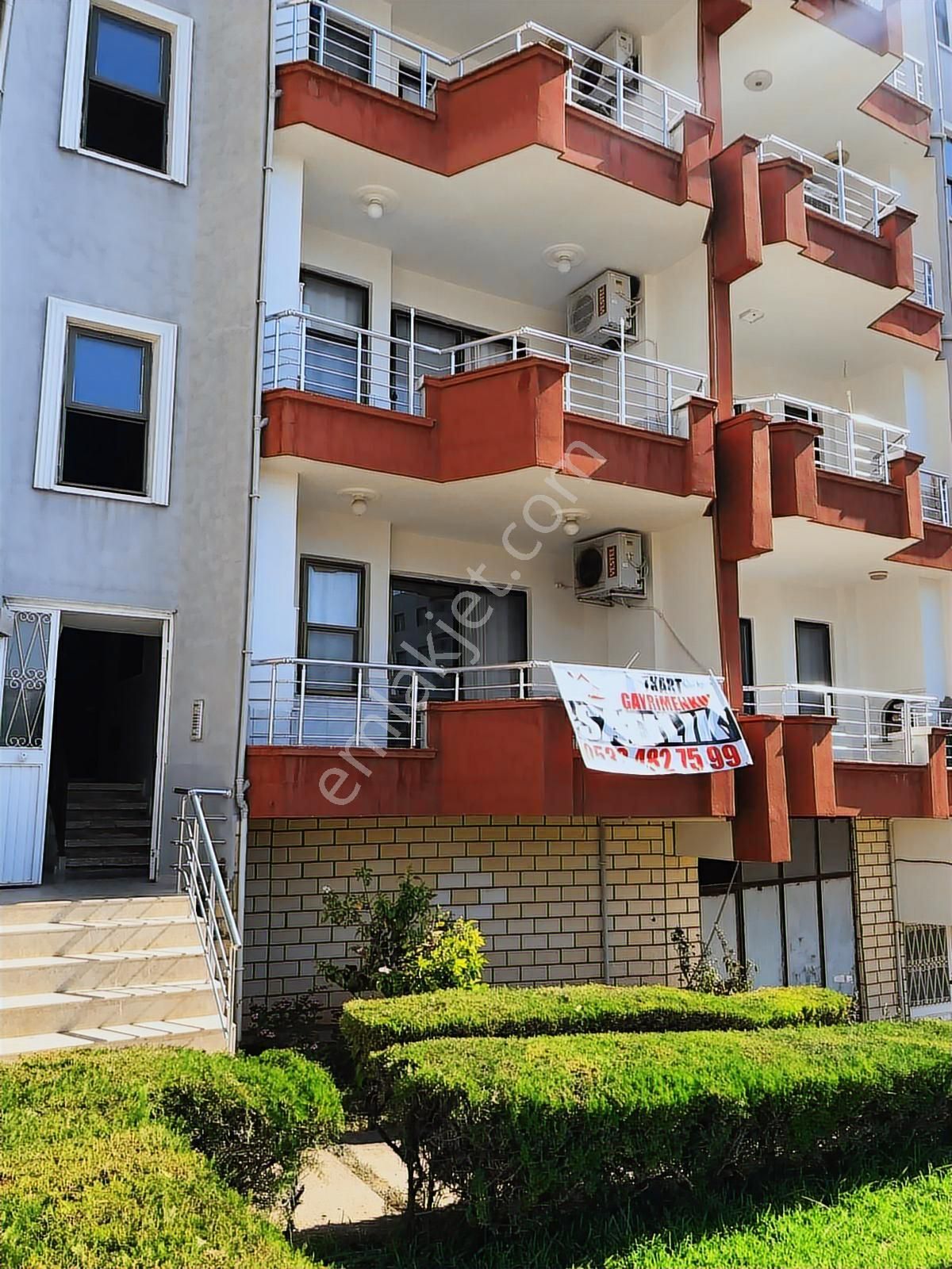 Satılık 2+1 Tatil Sitesi Dairesi Havuzlu, Bakımlı Bahçeli - Görsel 8
