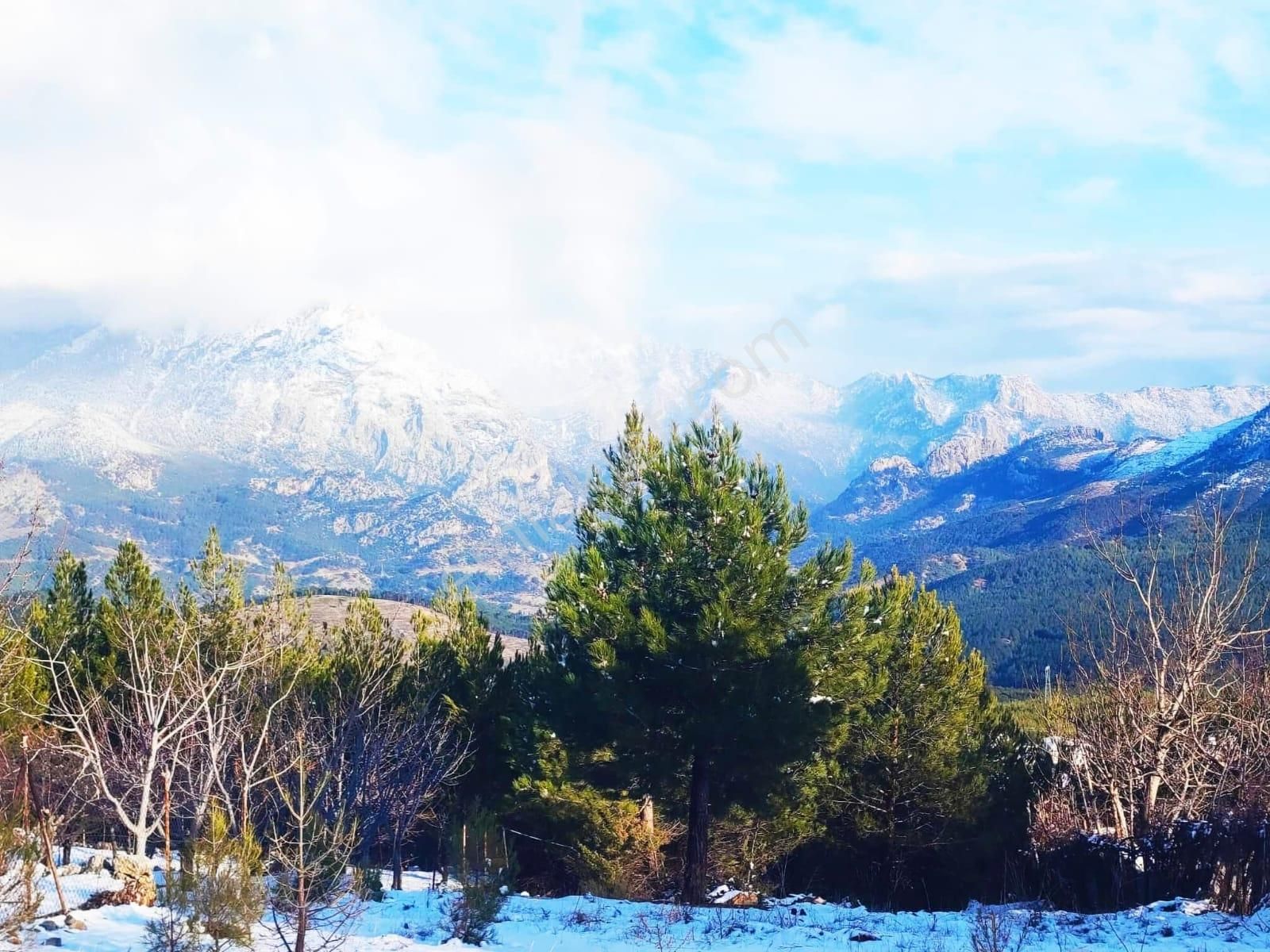 Kar Emlaktan Yenikonacık Körmenlik Mevkiinde 570m2 Satılık Arsa