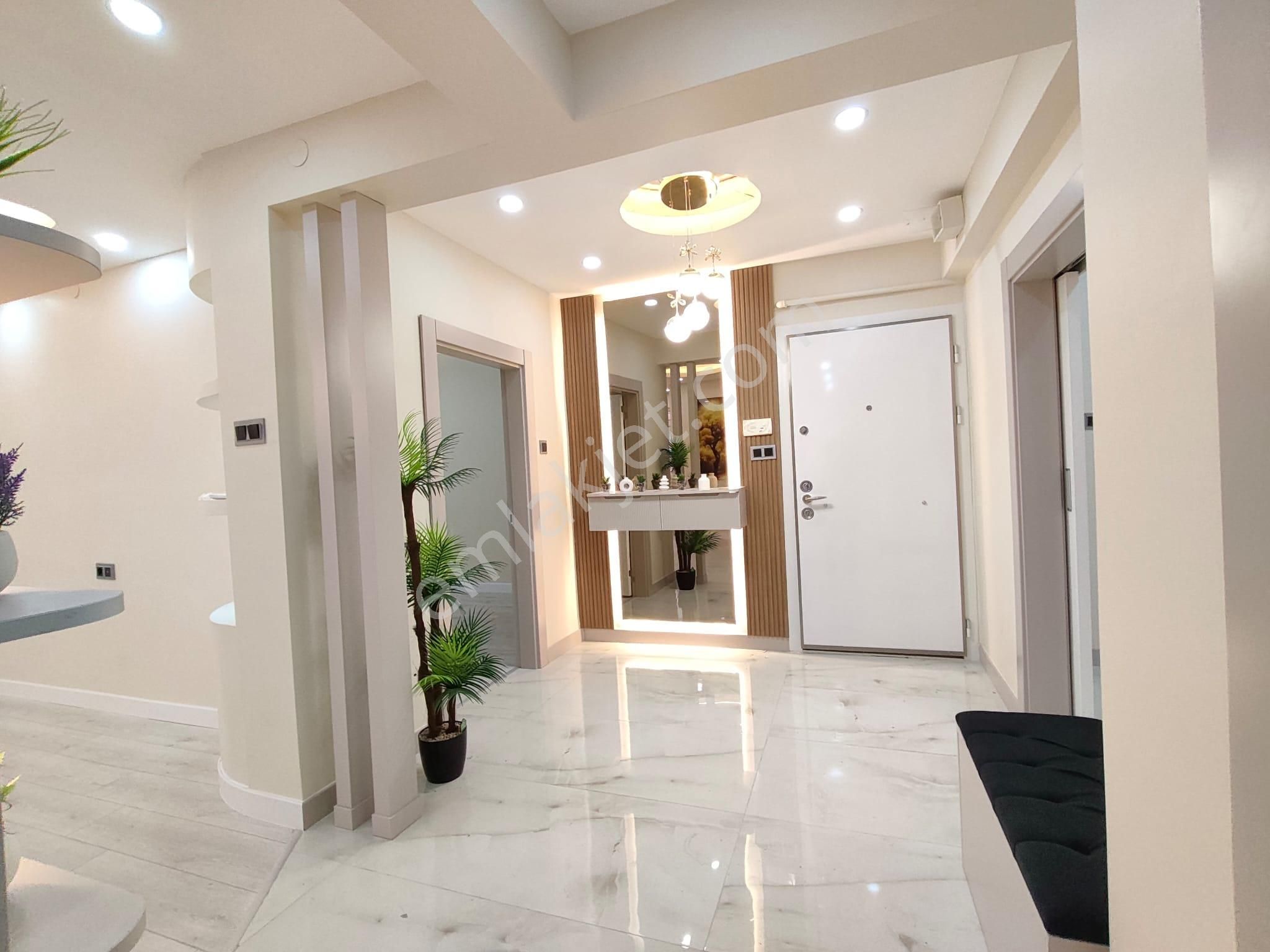 Yılmaz Gayrimenkulden Ultra Lüks Ful Şahane Yapı Kacırılmayacak 3+1 Fırsat Dairesi - Görsel 8