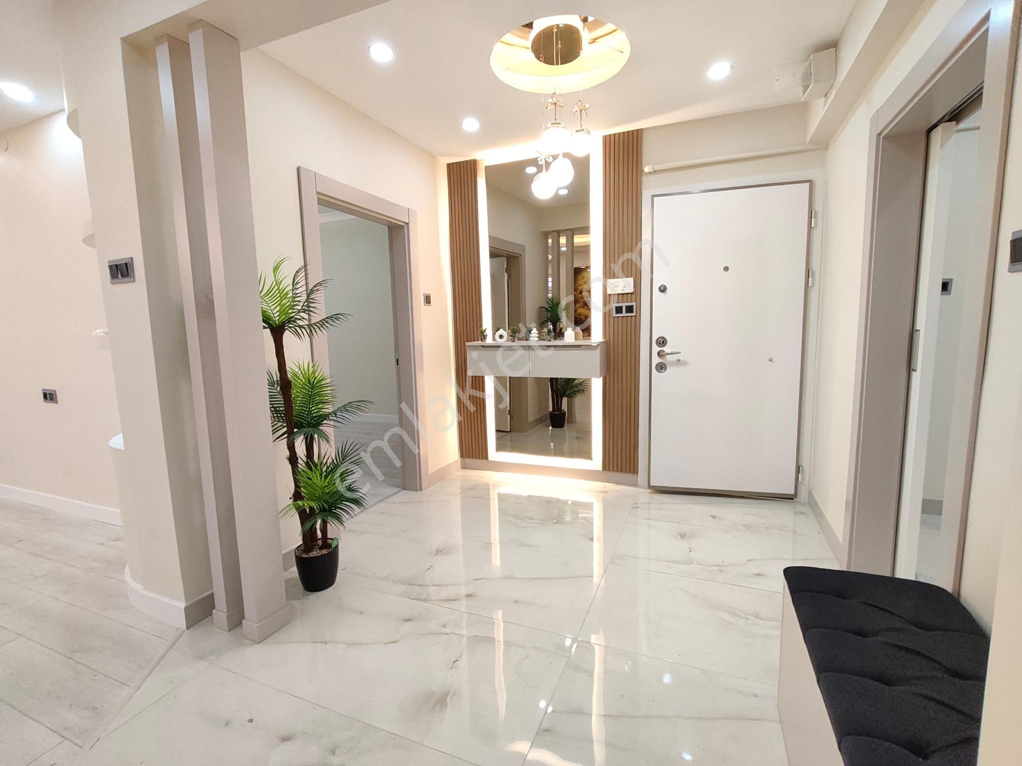 Yılmaz Gayrimenkulden Ultra Lüks Ful Şahane Yapı Kacırılmayacak 3+1 Fırsat Dairesi - Görsel 3