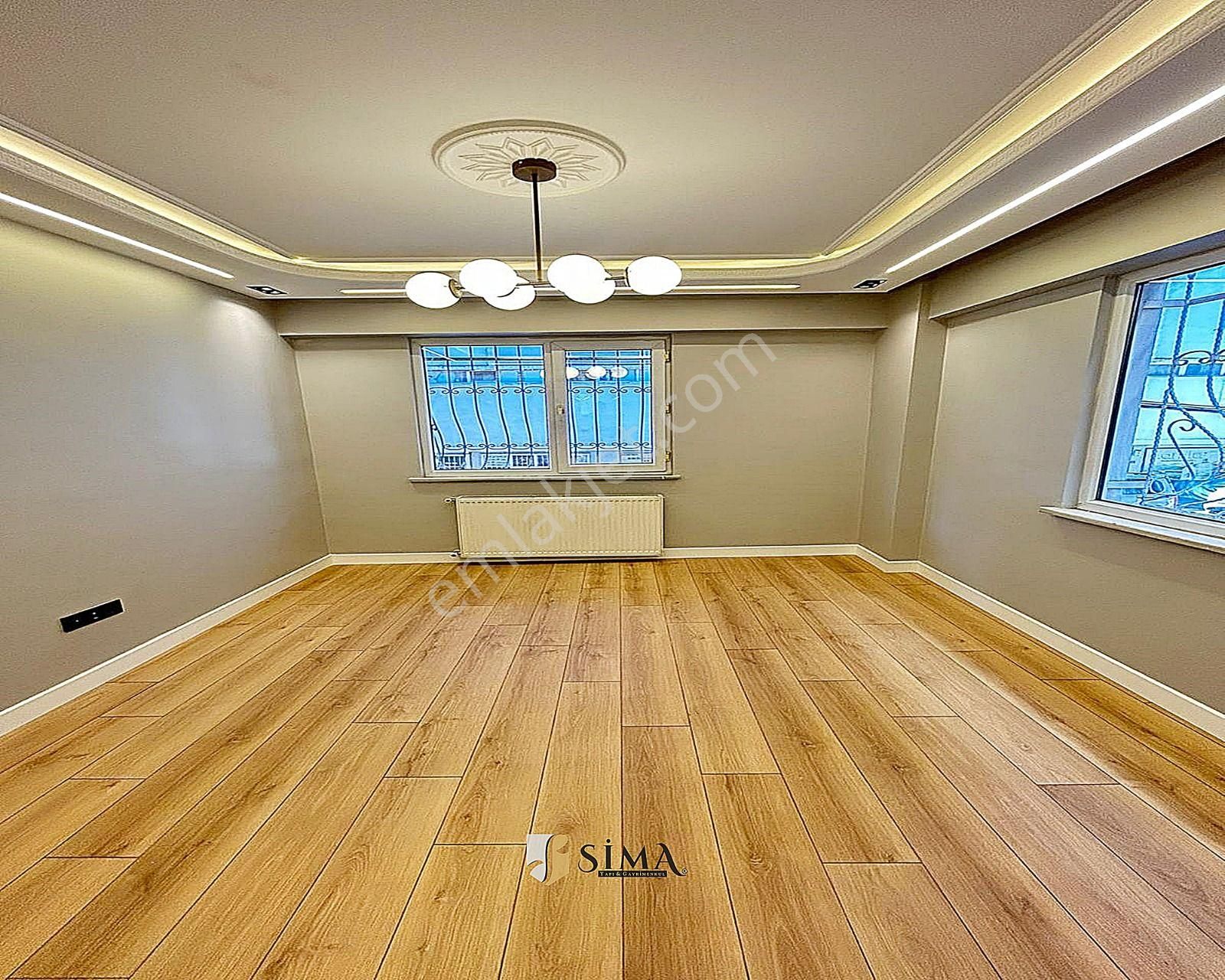 Metrobüse Yakın Merkezi Konumda Dekorlu 2+1 Daire - Görsel 10