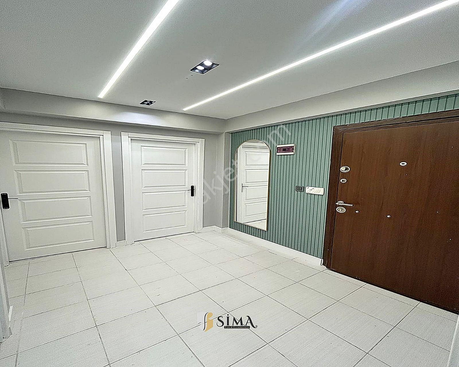 Metrobüse Yakın Merkezi Konumda Dekorlu 2+1 Daire - Görsel 8