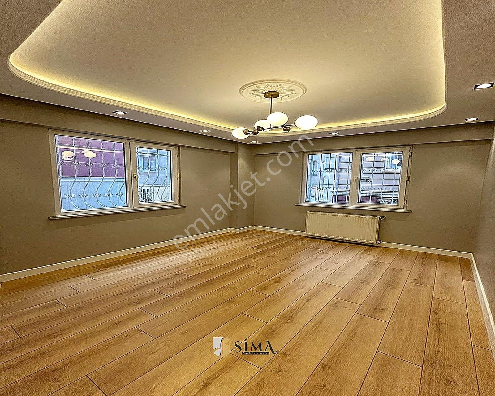 Metrobüse Yakın Merkezi Konumda Dekorlu 2+1 Daire - Görsel 19