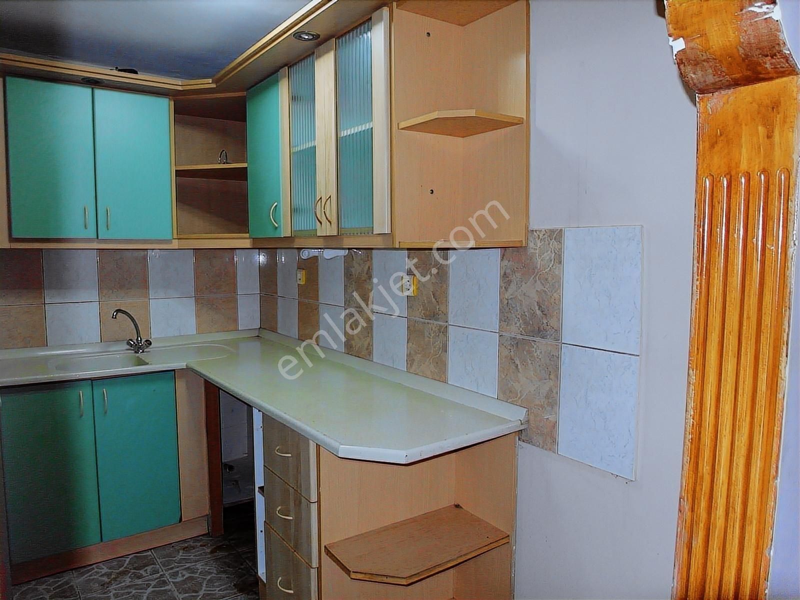 Kocamustafapaşa 50mk 1+1 Kombili Müstakil Bahçeli 18.500tl - Görsel 17