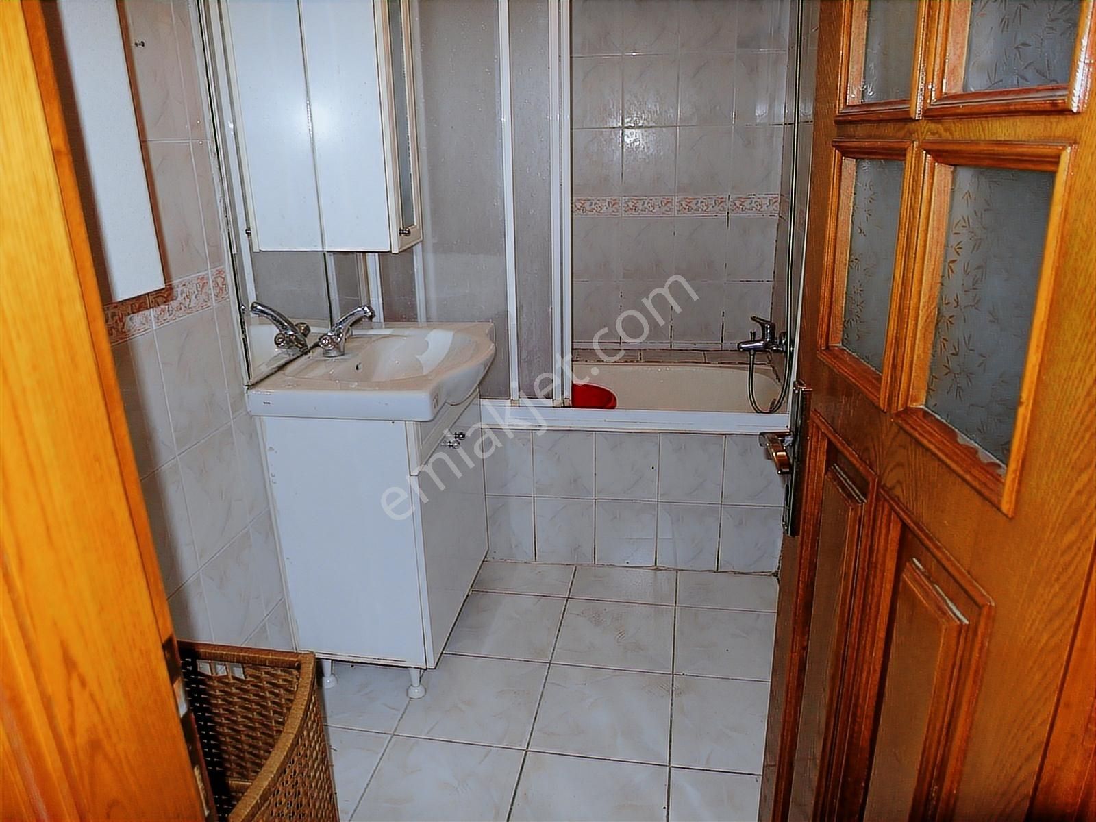 Kocamustafapaşa 50mk 1+1 Kombili Müstakil Bahçeli 18.500tl - Görsel 28