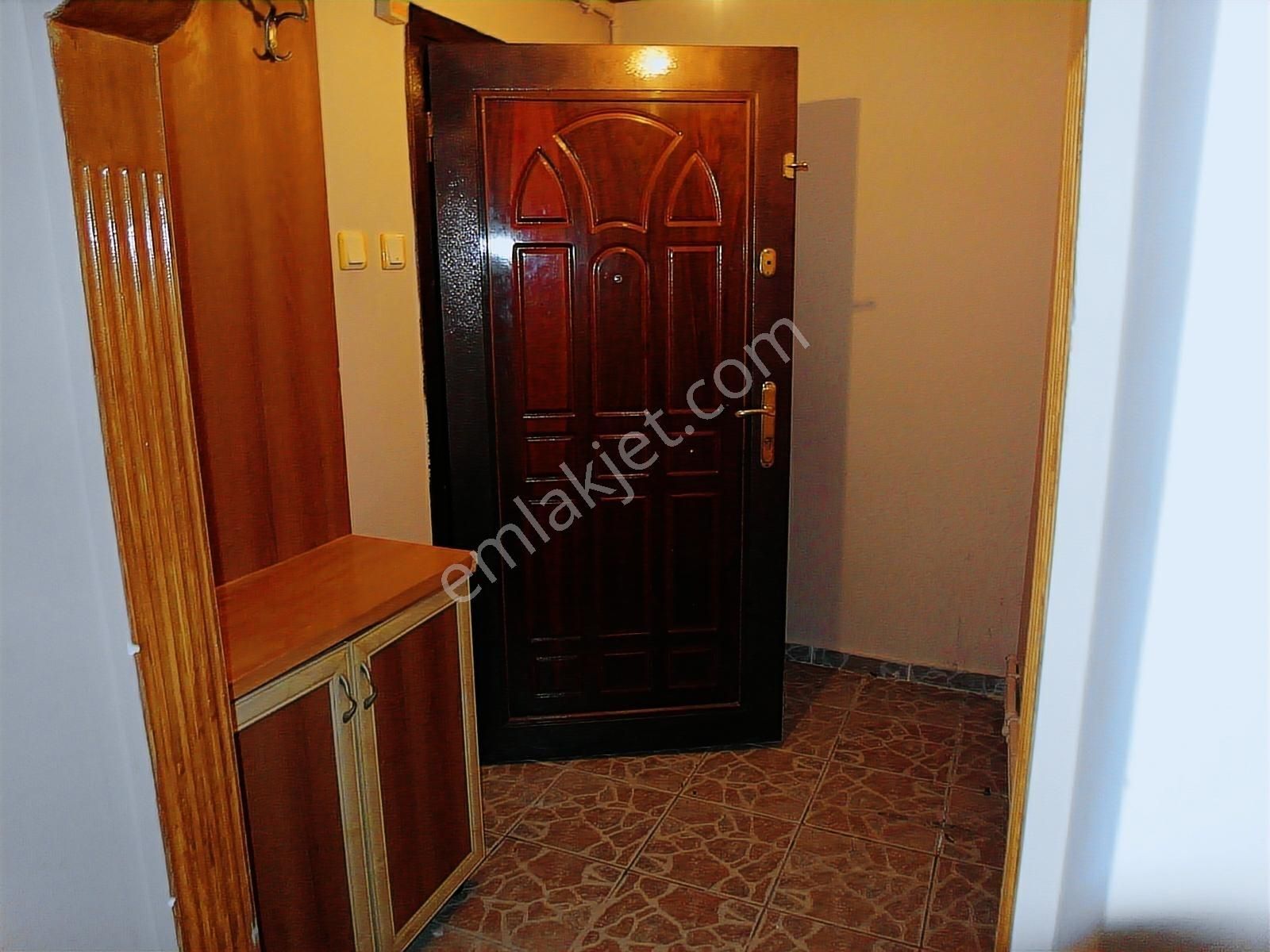Kocamustafapaşa 50mk 1+1 Kombili Müstakil Bahçeli 18.500tl - Görsel 18