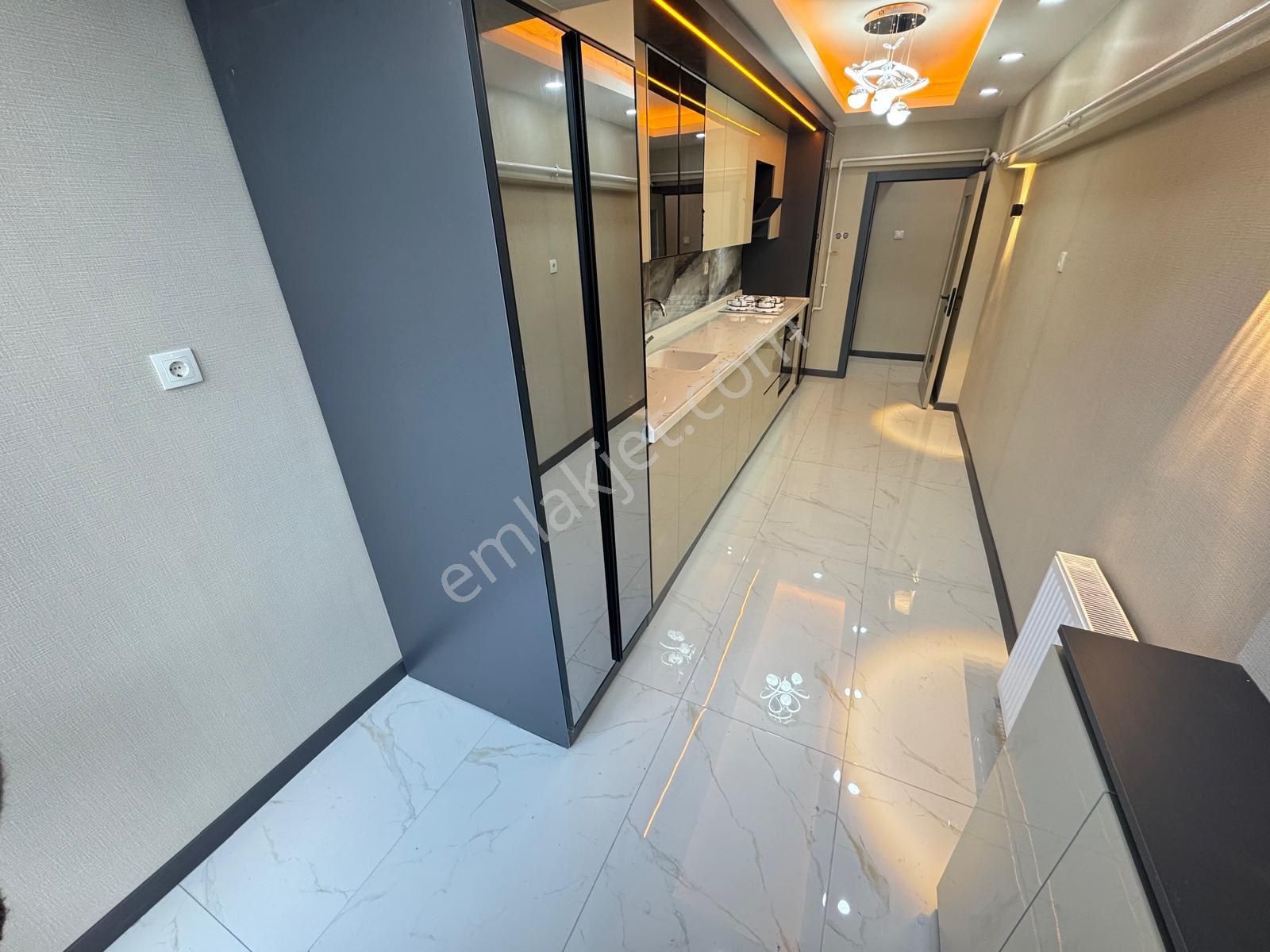 Sincan Akşemsettin Mah'de Kat Konumunda Satılık 3+1 Yüksek Giriş Daire!! - Görsel 12