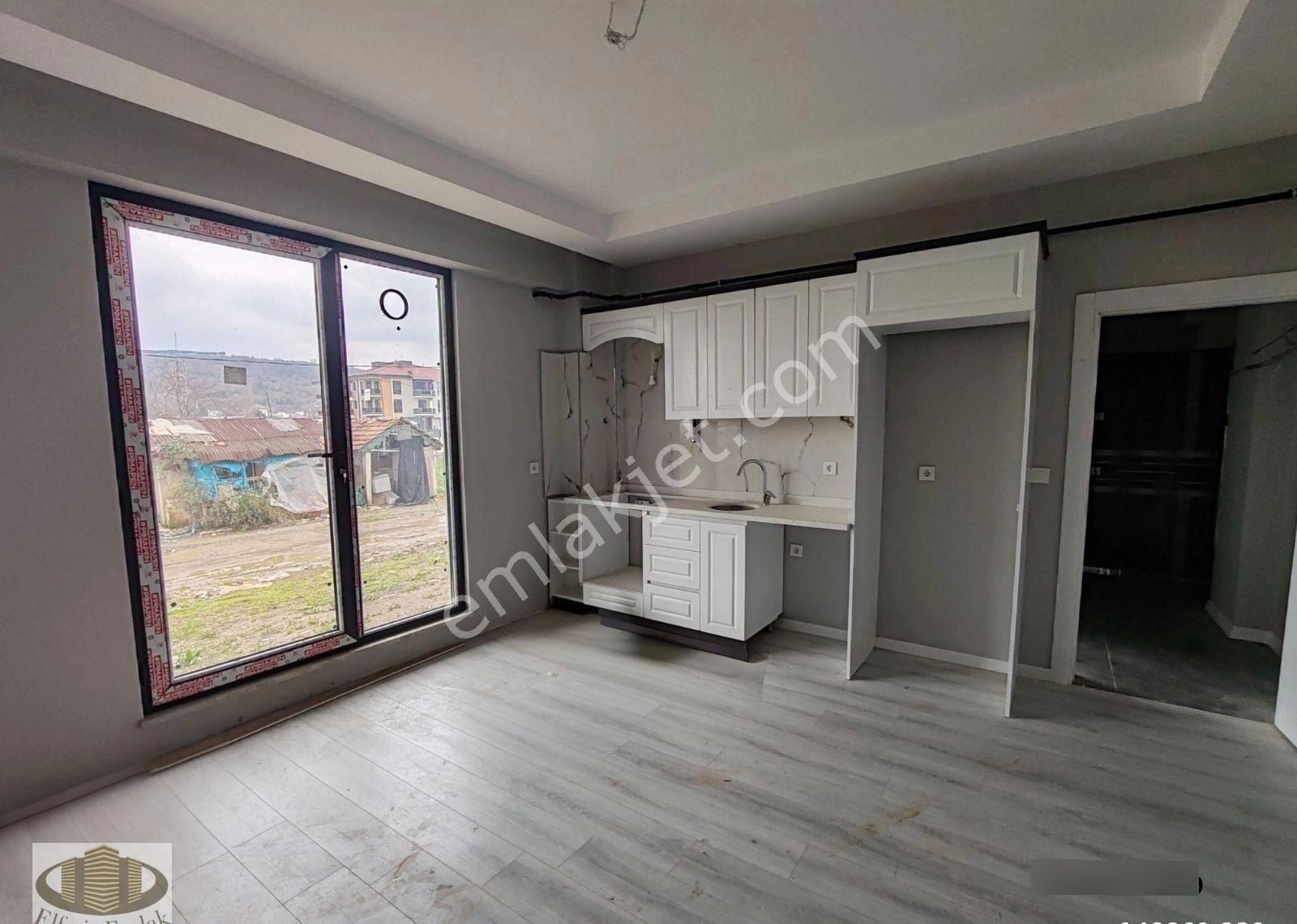 Kadıköyde Satılık 2+1 Daire, Termal Yolu Üzerinde