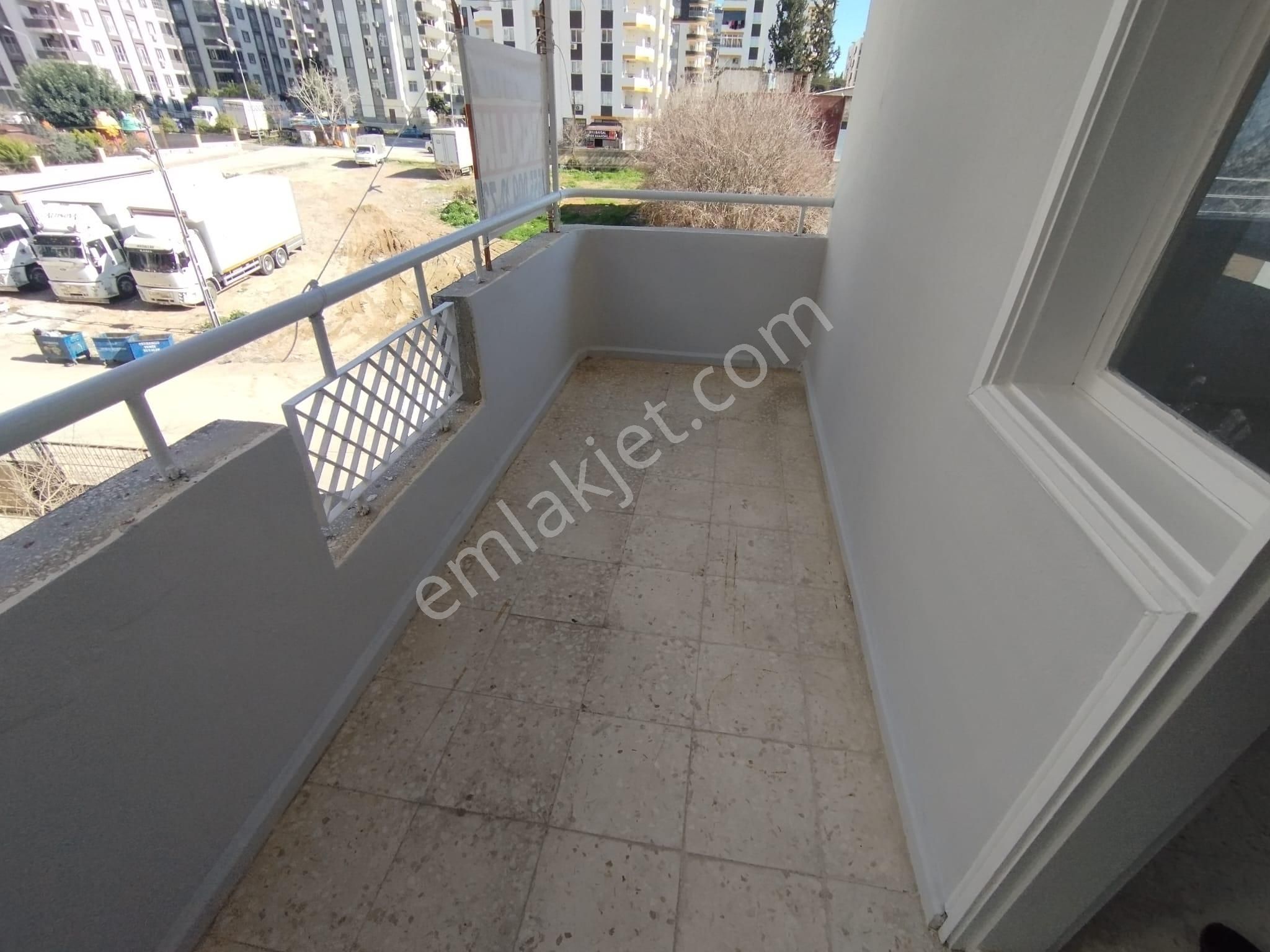 Pınarda Mavi Bulvara Yakın 3+1 Kapalı Mutfaklı Güney Doğu Kuzey Cepheli Kiralık Daire - Görsel 2