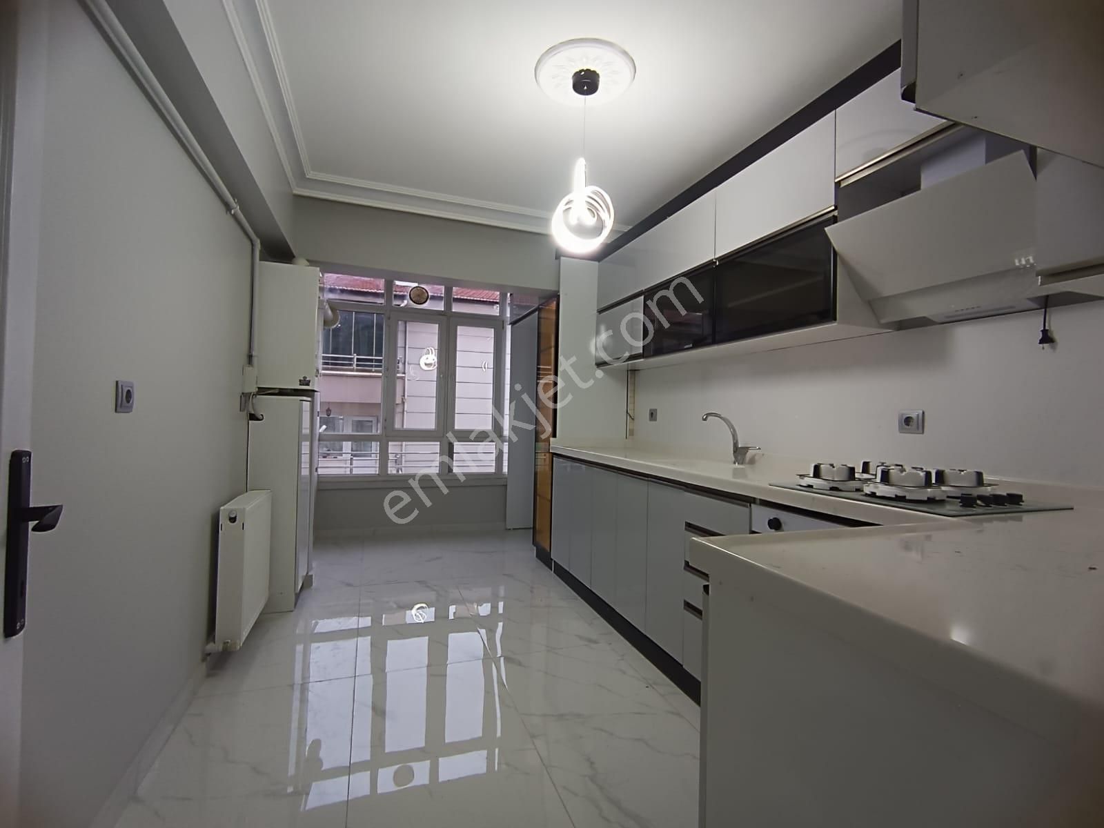 Sincan Tandoğan Mahallesinde 3+1 Satılık Geniş Daire - Görsel 13