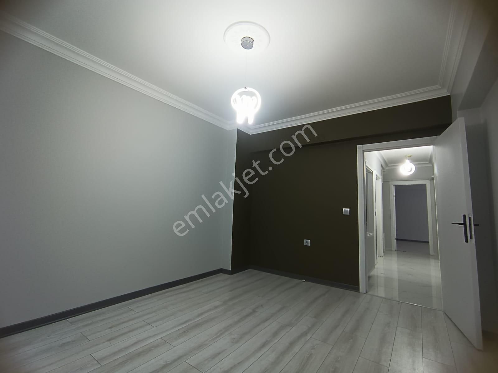 Sincan Tandoğan Mahallesinde 3+1 Satılık Geniş Daire - Görsel 21