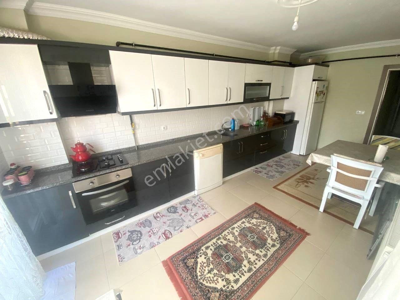 🏡aktiften Geriş'te Ön Cephe 145 M2 Net Kullanım Alanı Olan 3+1 Ara Kat Satılık Daire