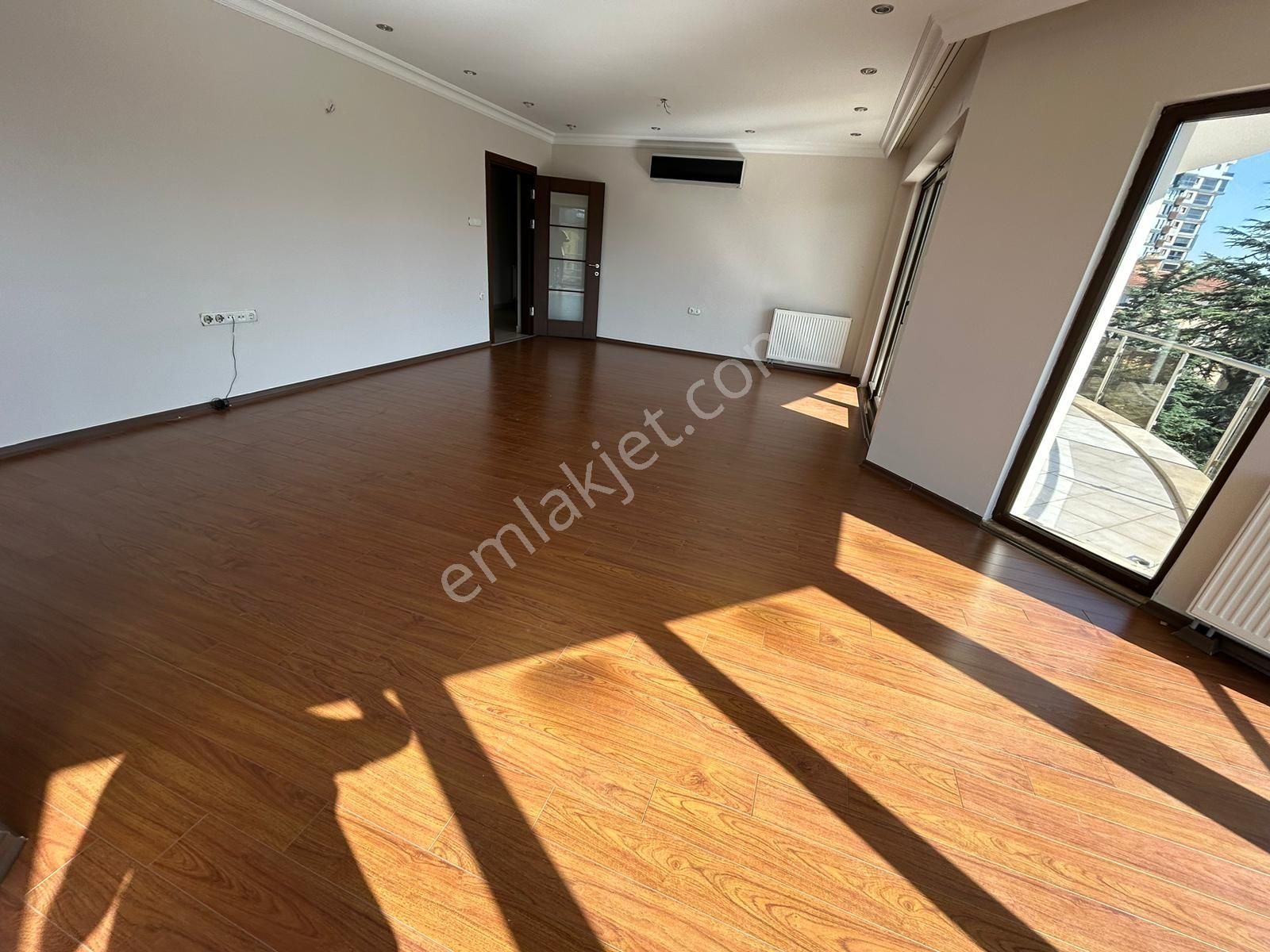 Barış Mah. Acıbadem Hast. Yakını 4+1 Kiralık Daire - Görsel 6
