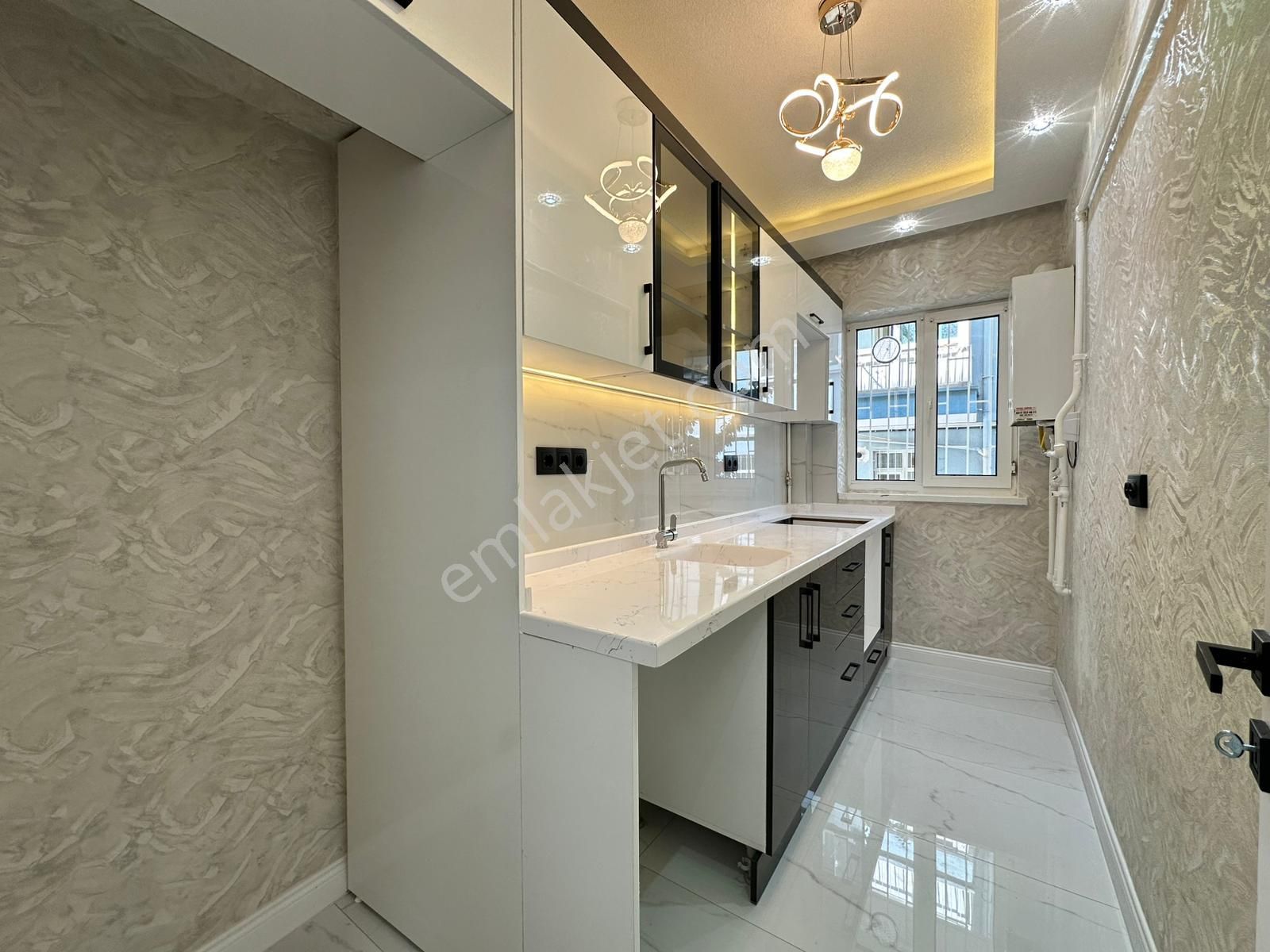 A.eğlence'de Güney Cephe Giriş Full Yapıl 3+1 Daire