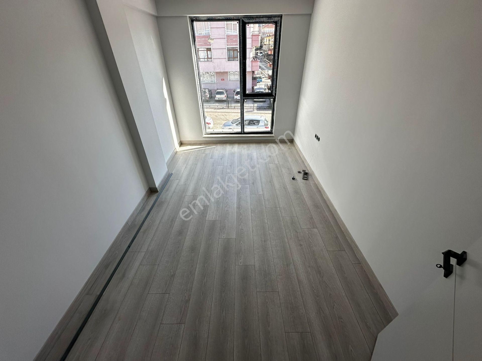 Kariyer'den İncirli'de Tek! Merkezi Konumda Her Katta 1+1 2+1 Lüx Alttan Isıtmalı Daireler - Görsel 16